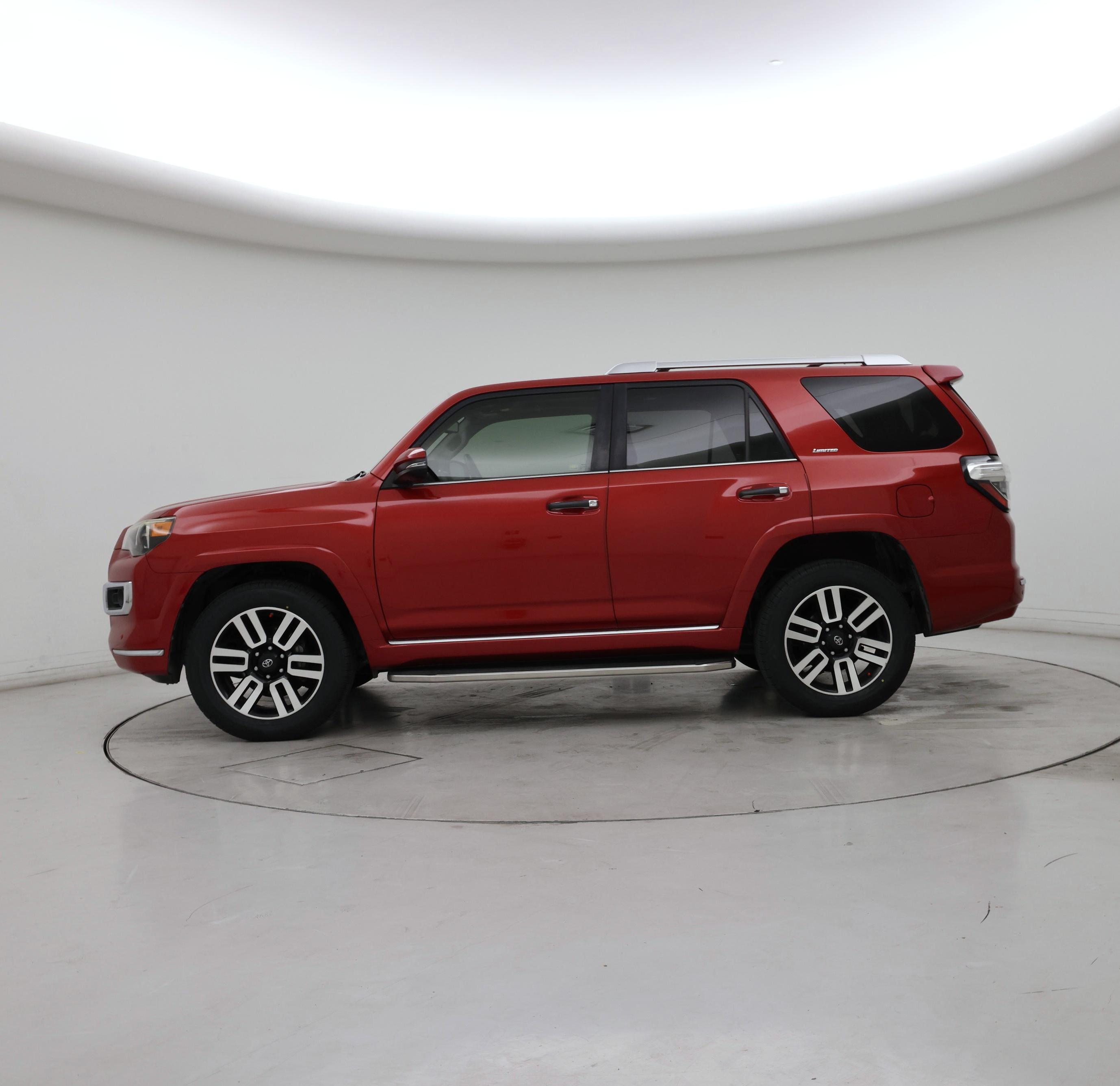 Thumbnail: 2016 Toyota 4Runner - 3