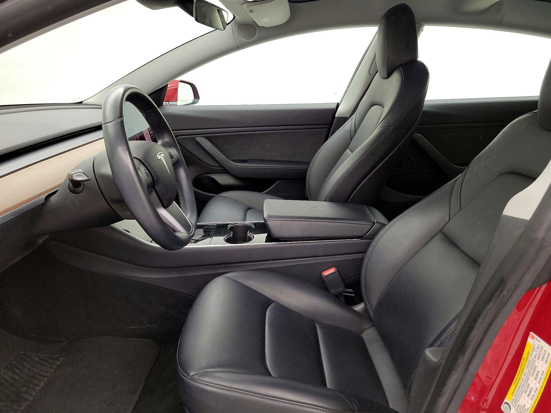 Thumbnail: 2019 Tesla Model 3 - 11