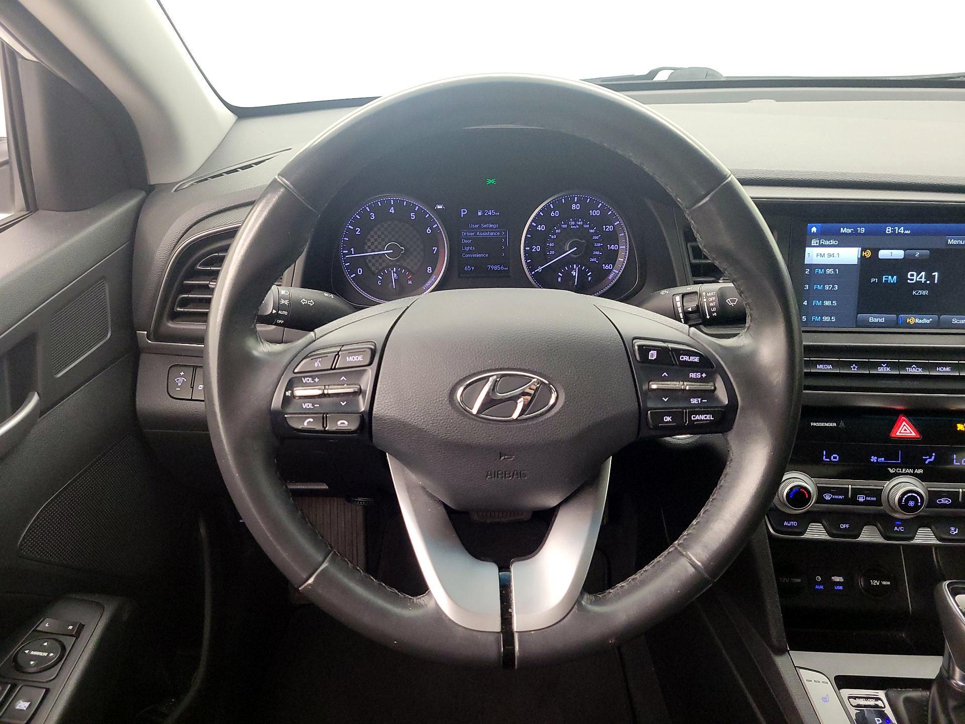 Thumbnail: 2019 Hyundai Elantra - 10