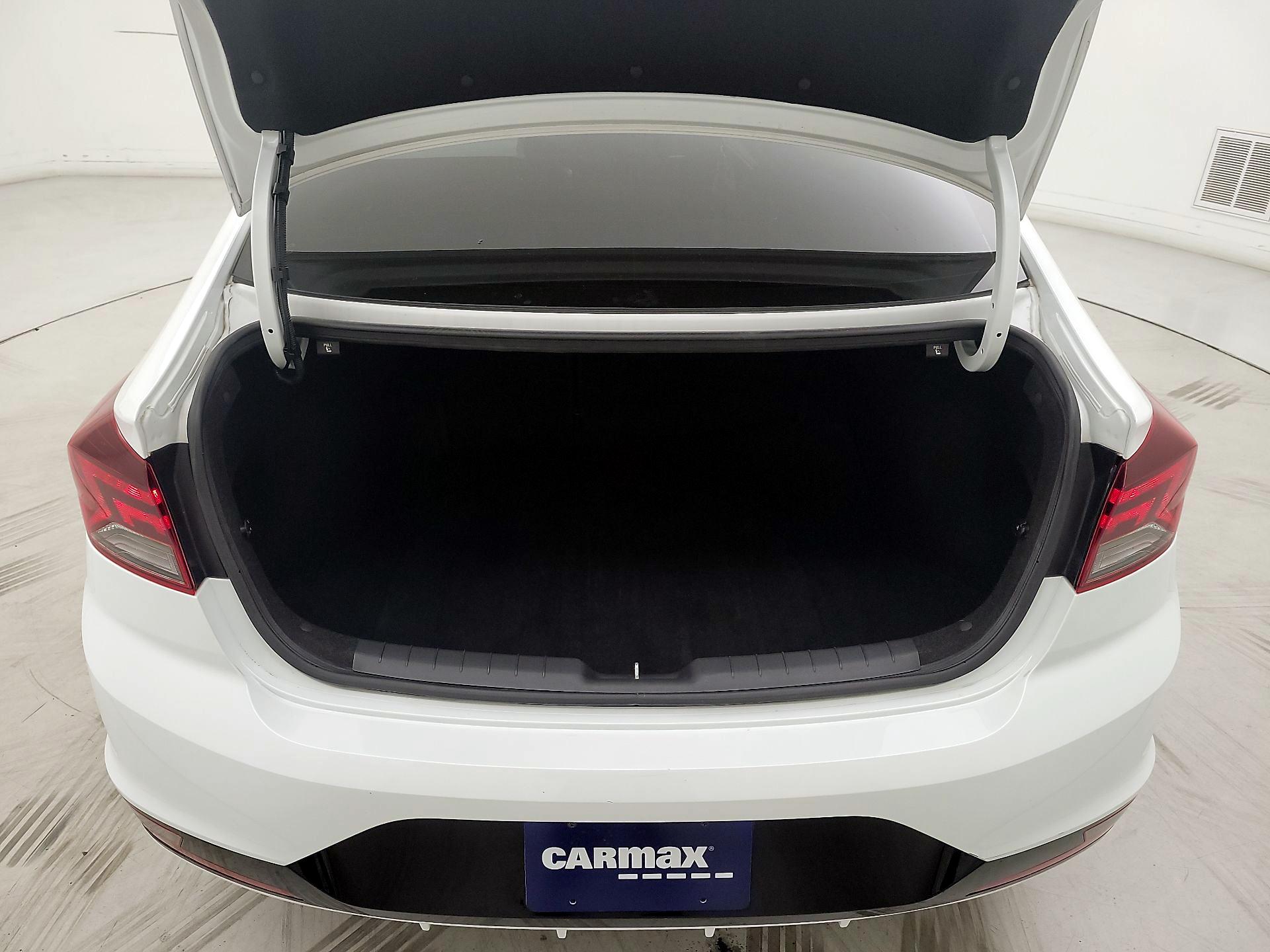 Thumbnail: 2019 Hyundai Elantra - 20