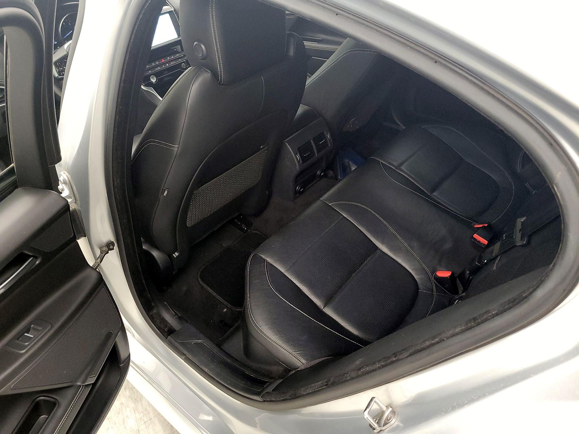 Thumbnail: 2017 Jaguar XE - 19