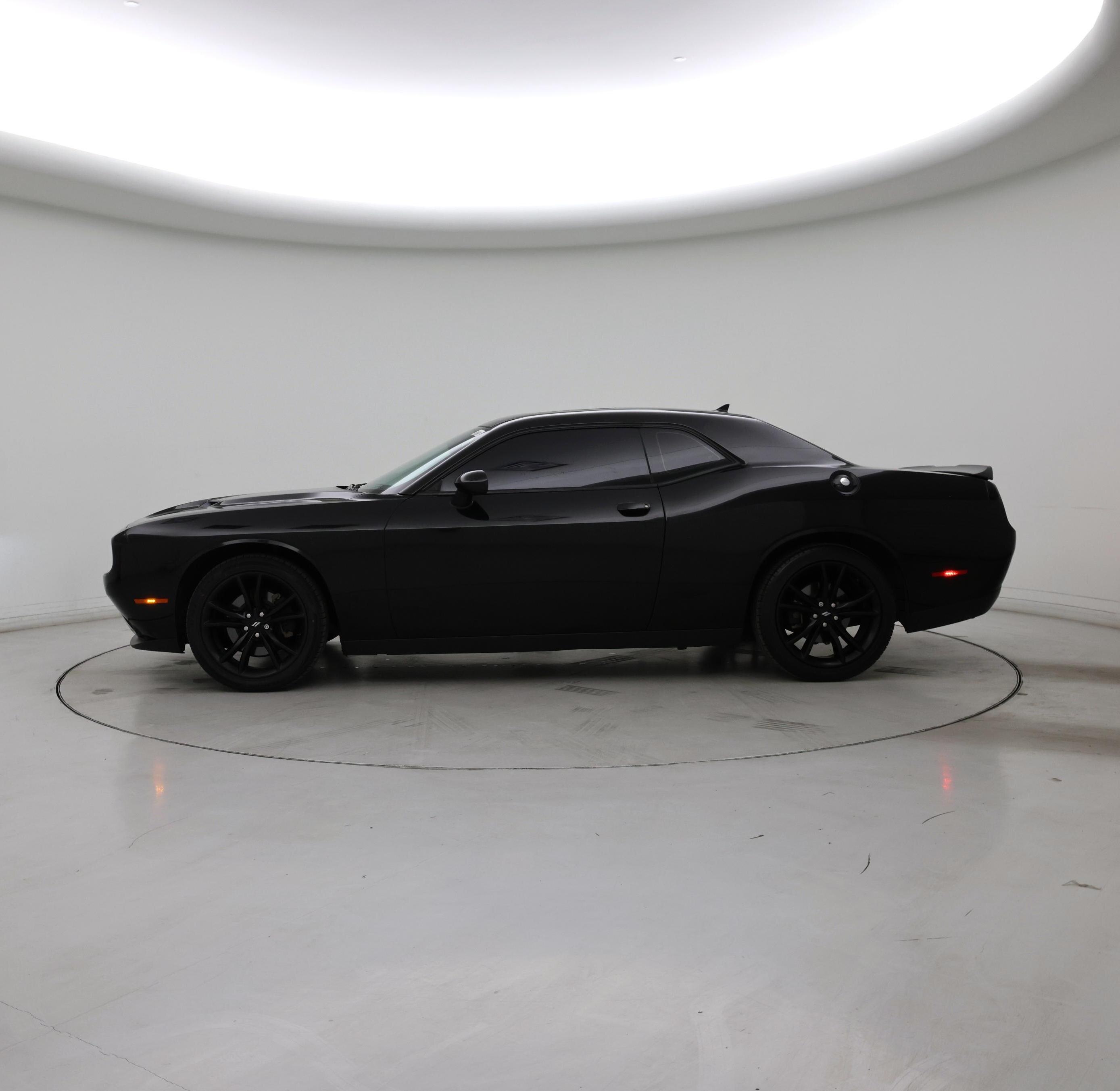 Thumbnail: 2018 Dodge Challenger - 3