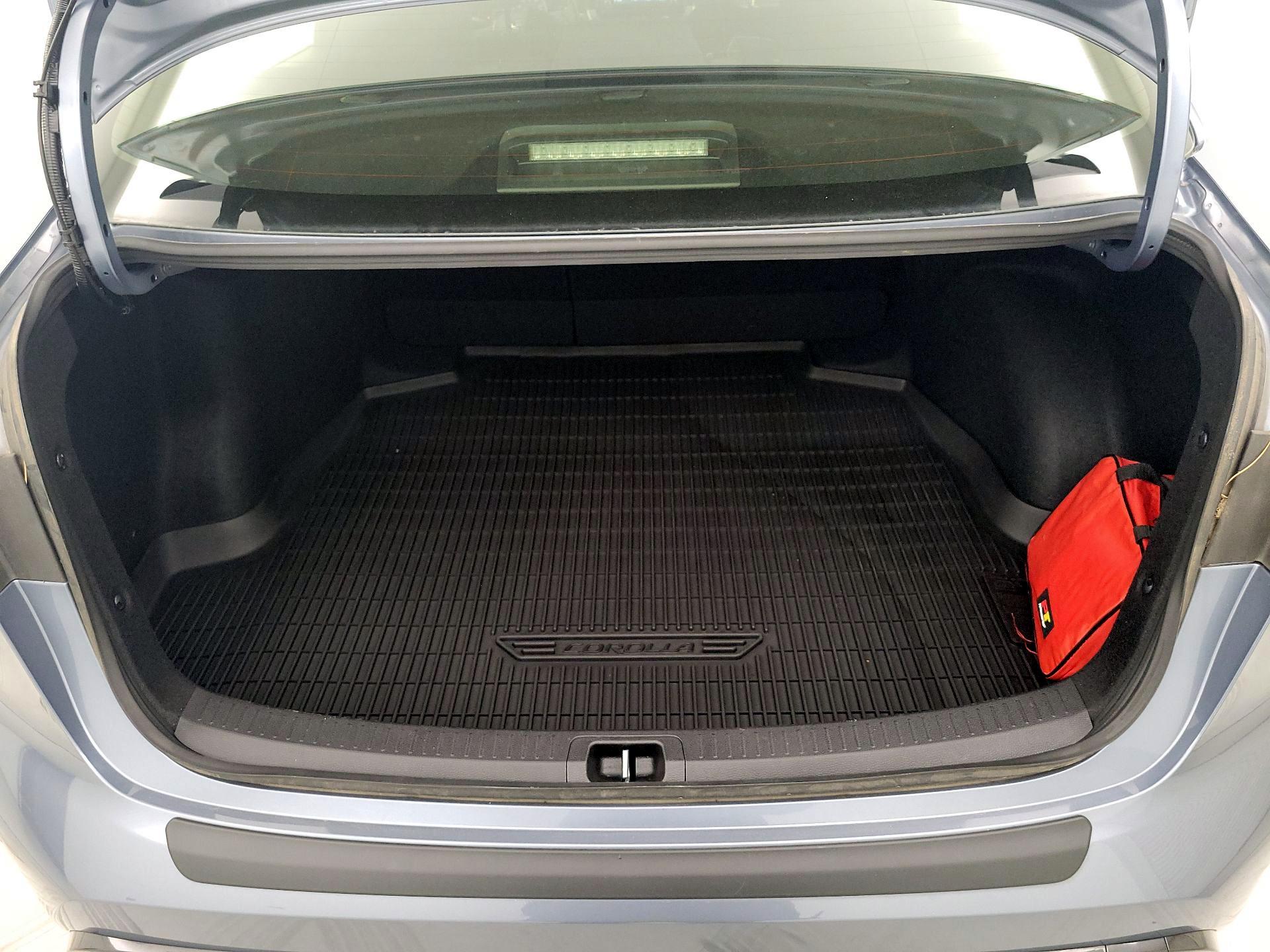 Thumbnail: 2022 Toyota Corolla - 16