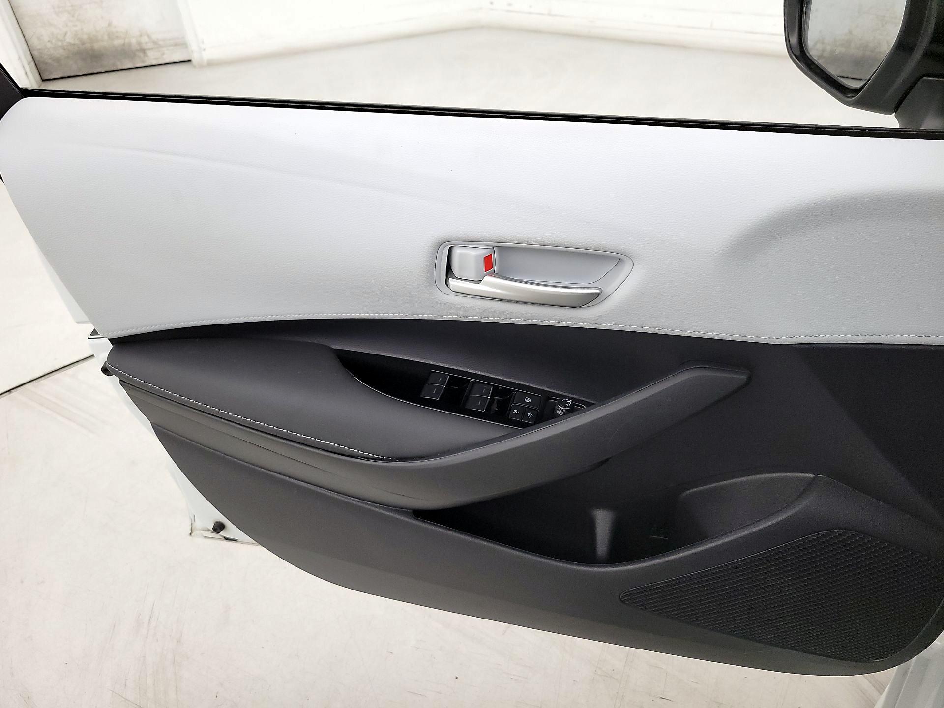 Thumbnail: 2023 Toyota Corolla - 12