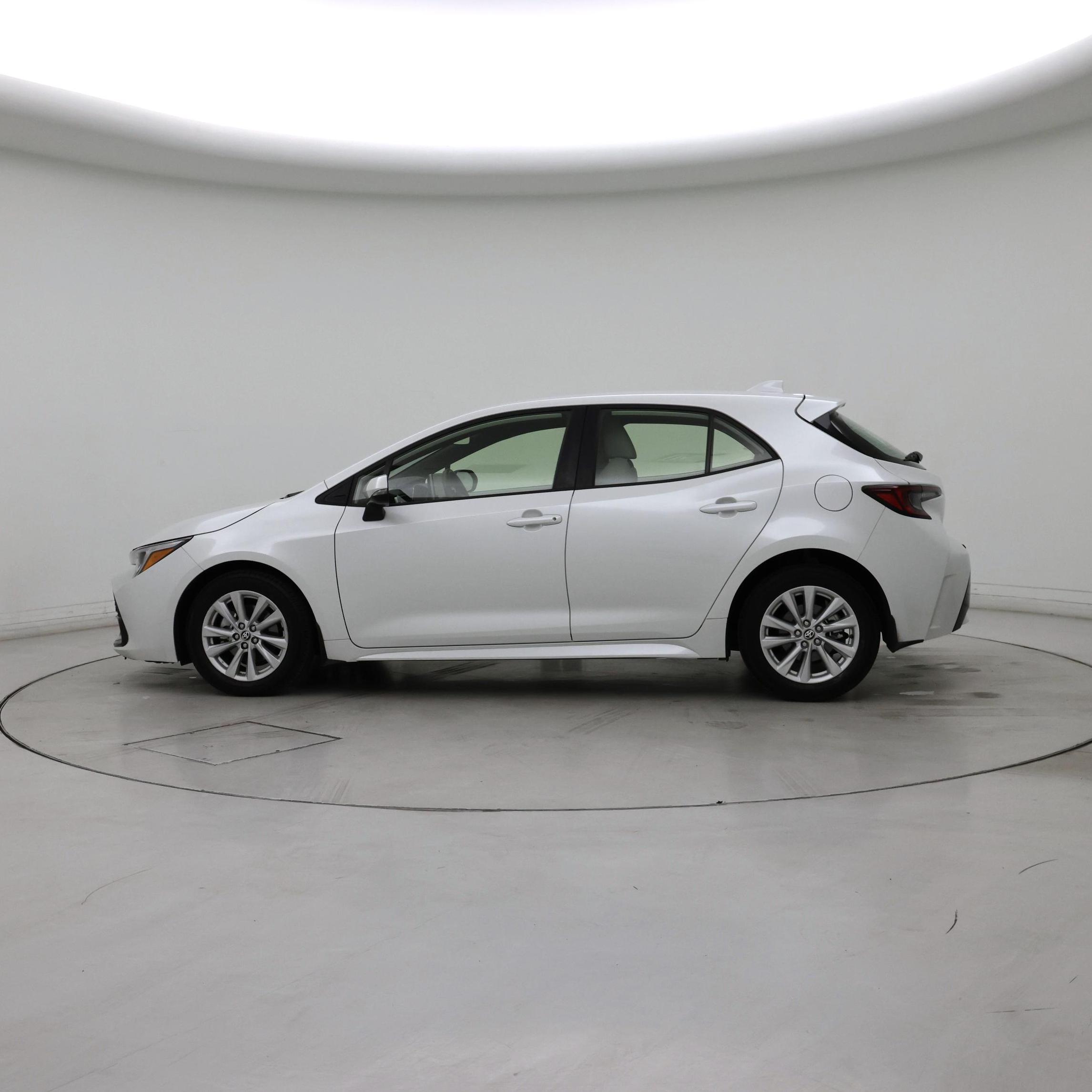 Thumbnail: 2023 Toyota Corolla - 3