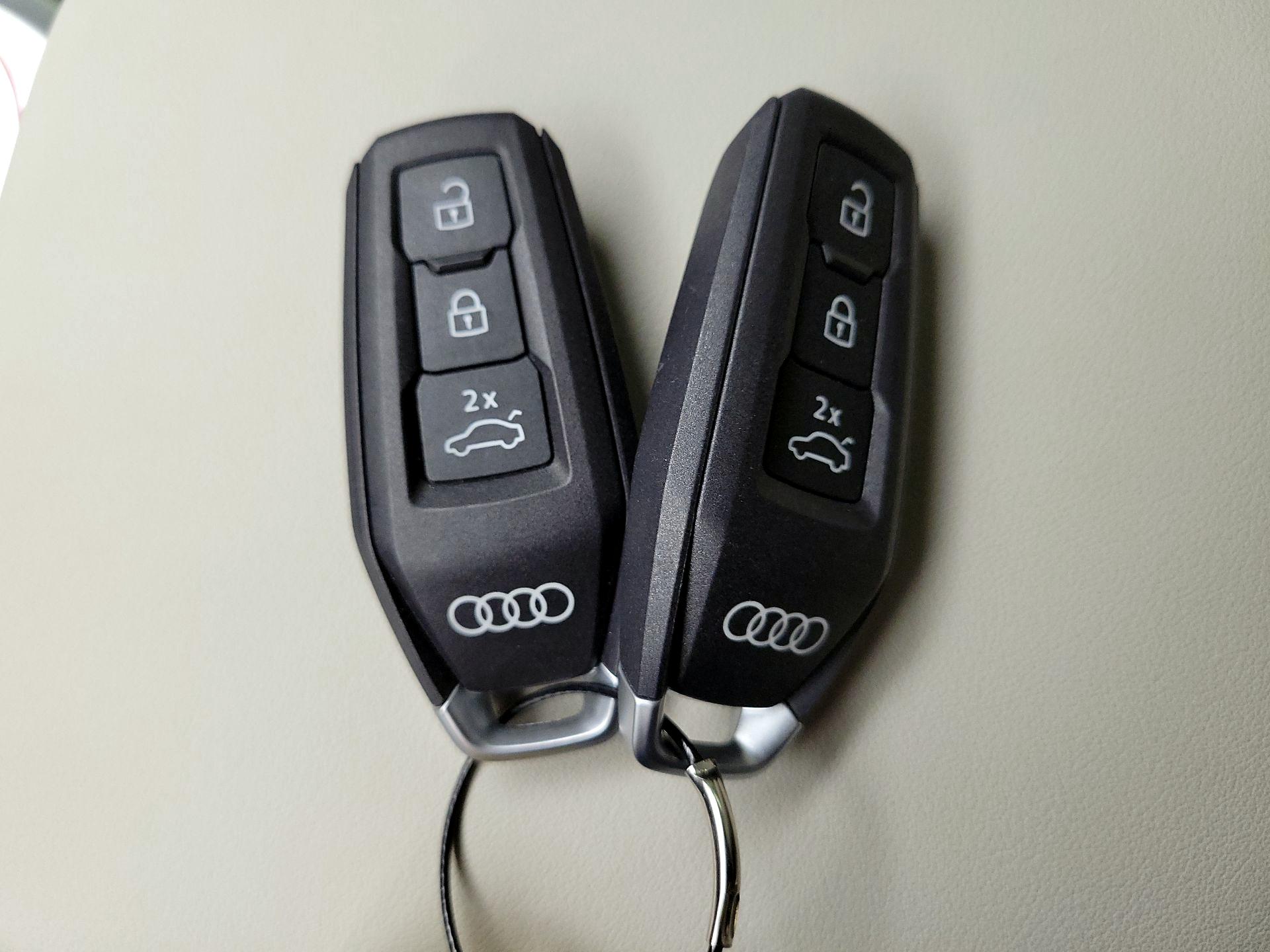 Thumbnail: 2025 Audi Q5 - 18