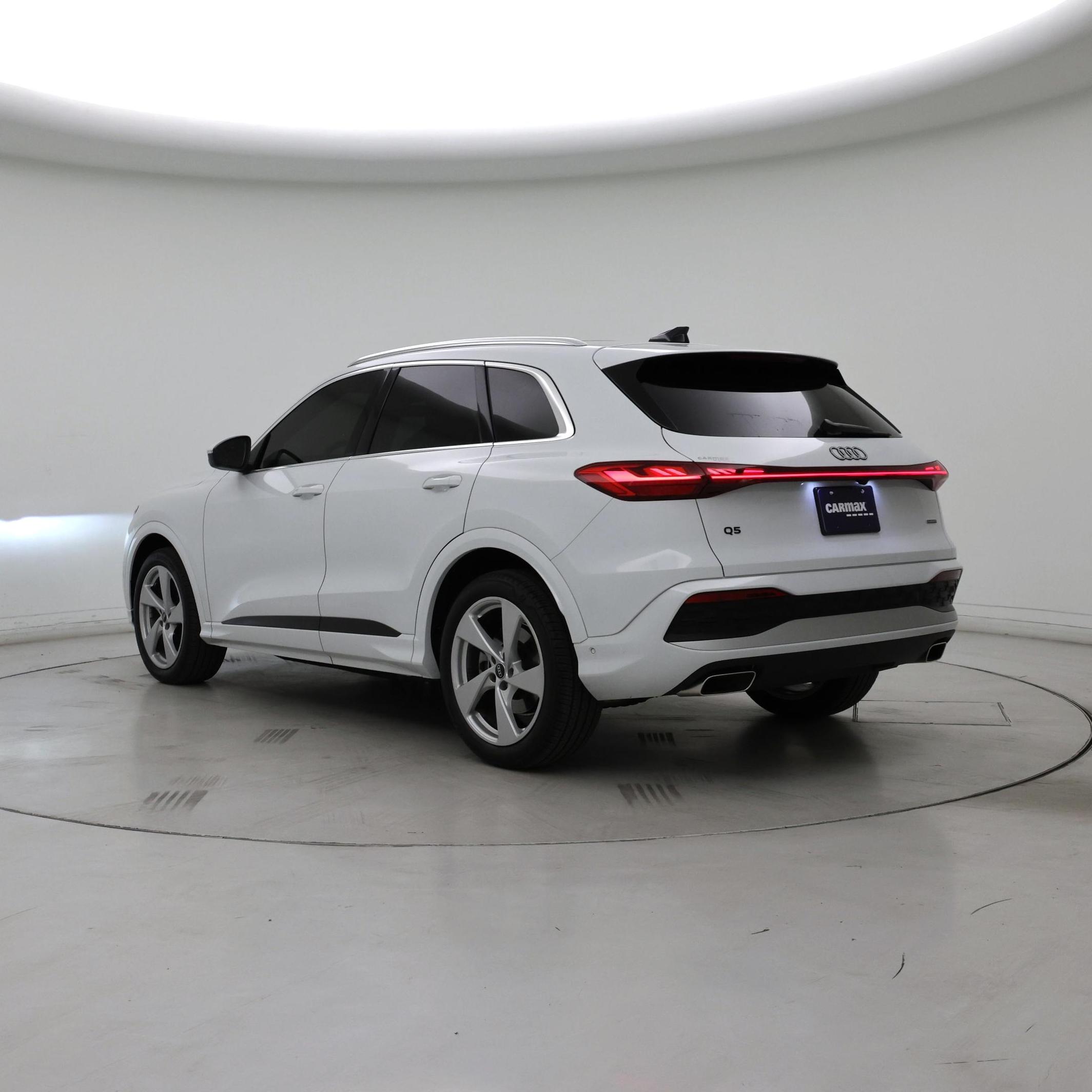 Thumbnail: 2025 Audi Q5 - 2