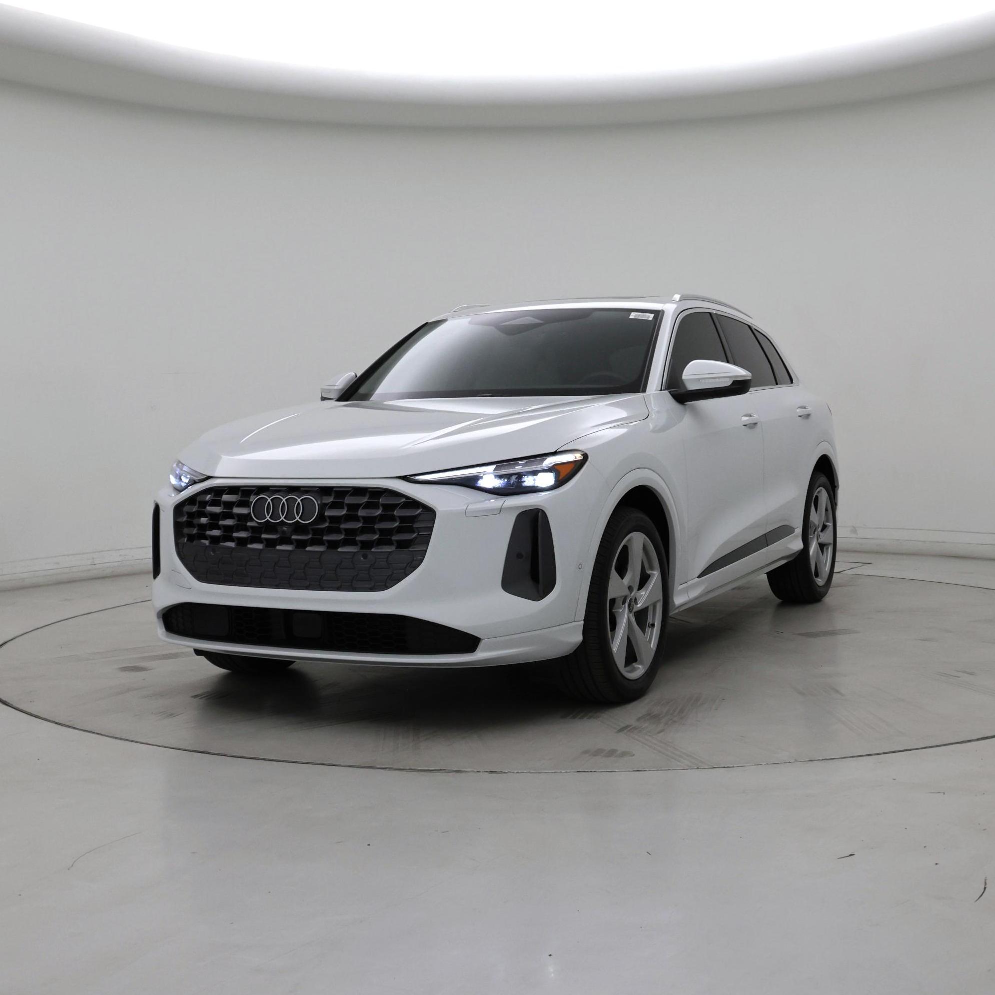 Thumbnail: 2025 Audi Q5 - 4