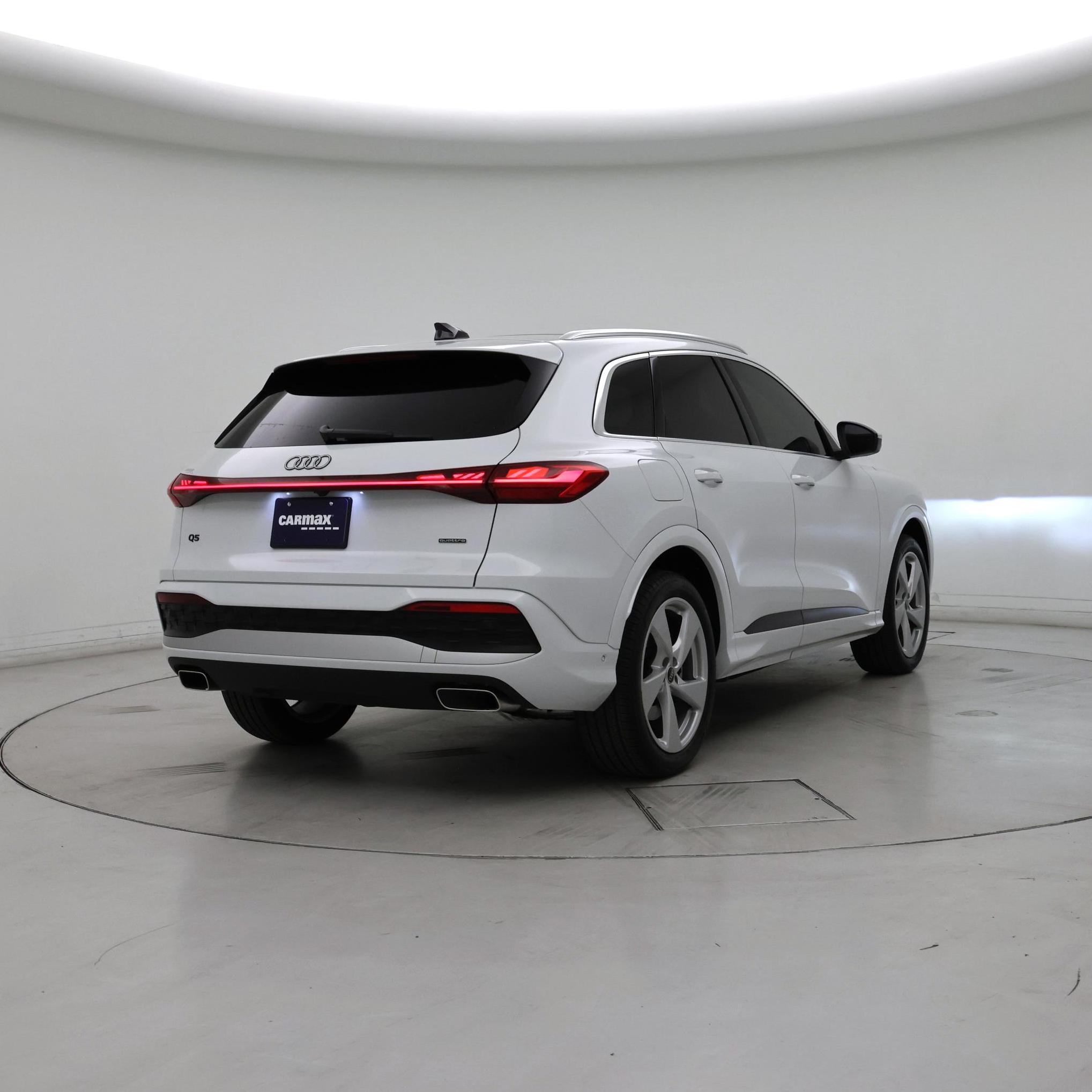 Thumbnail: 2025 Audi Q5 - 8