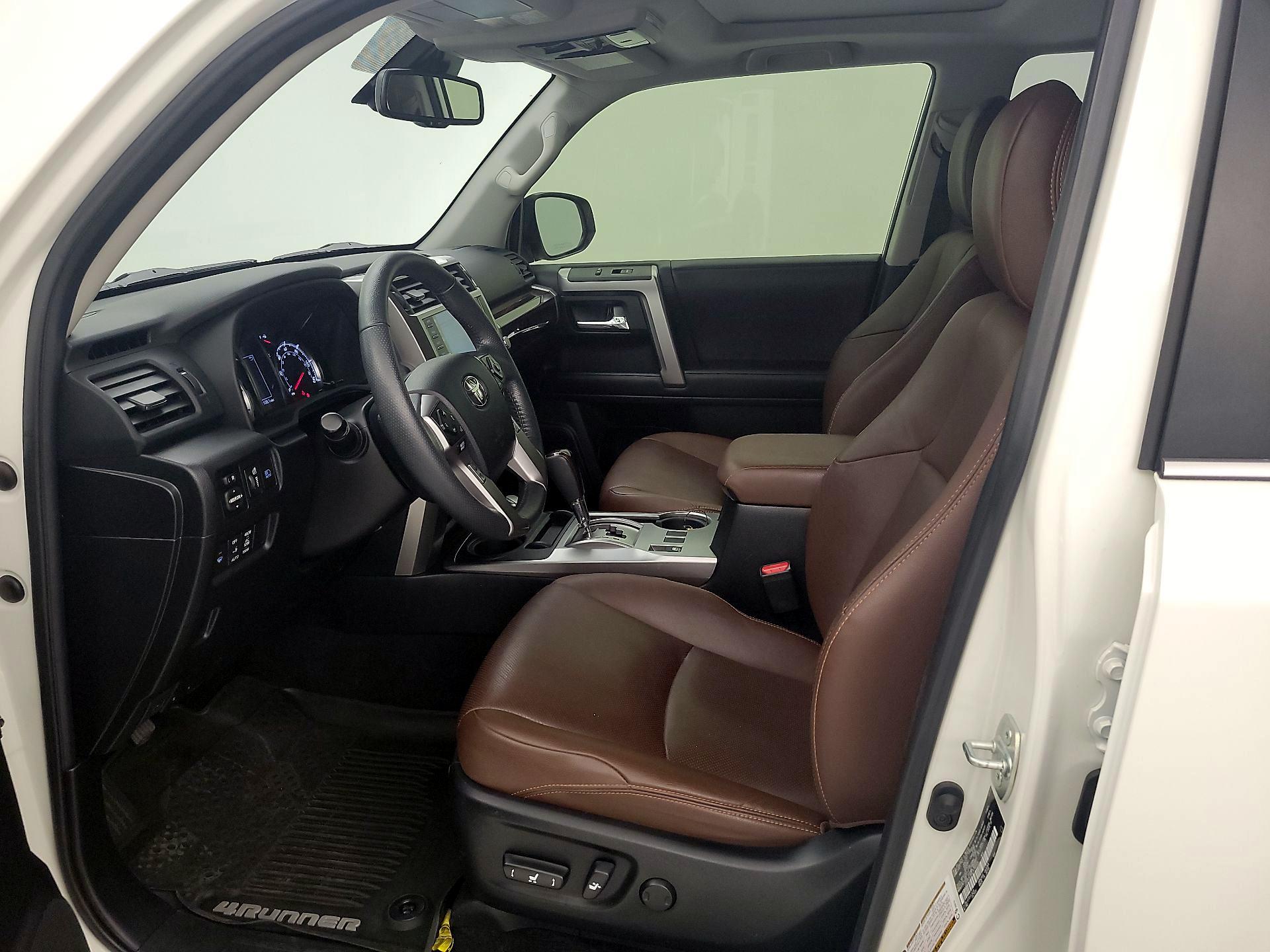 Thumbnail: 2020 Toyota 4Runner - 11