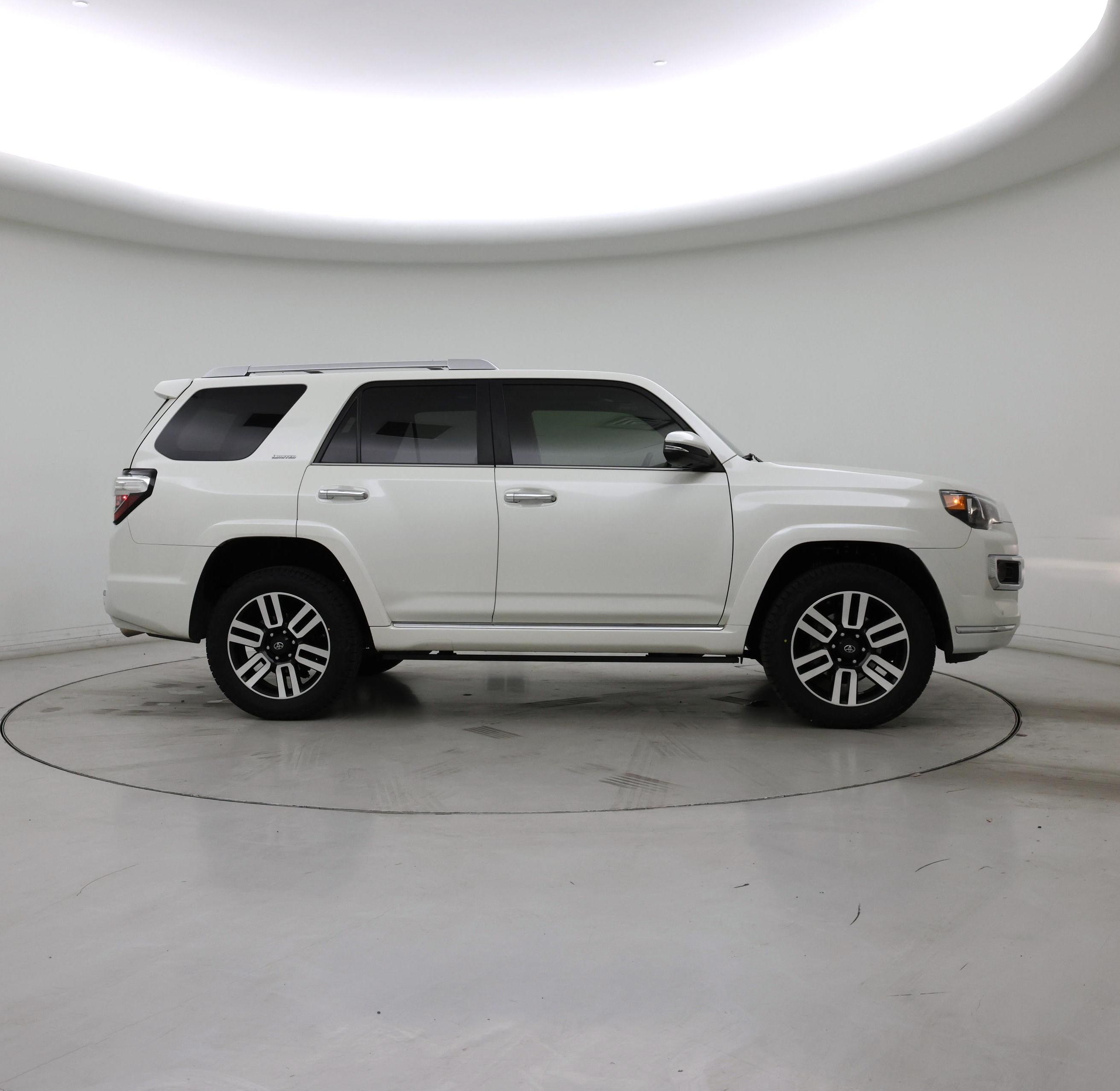 Thumbnail: 2020 Toyota 4Runner - 7