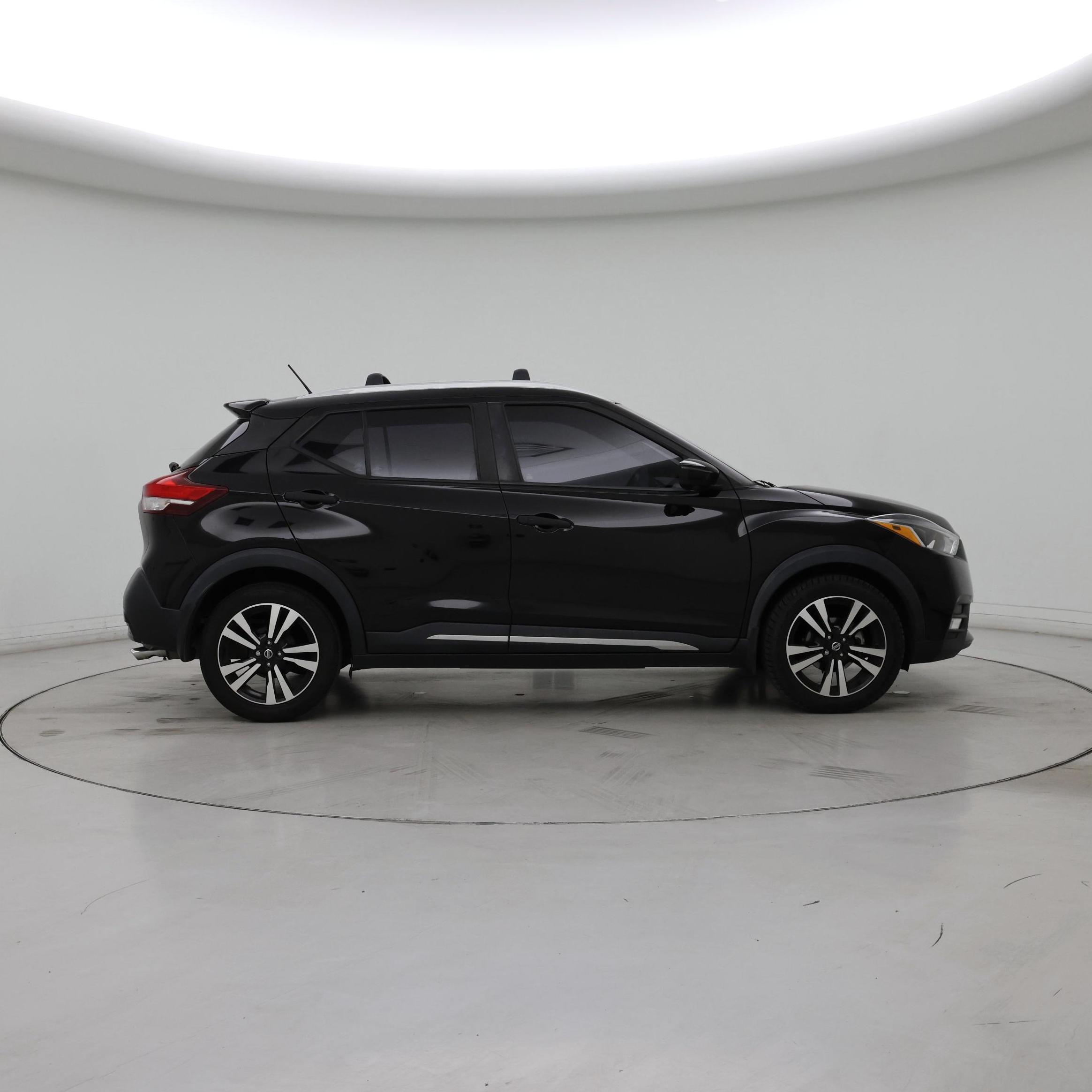 Thumbnail: 2019 Nissan Kicks - 7