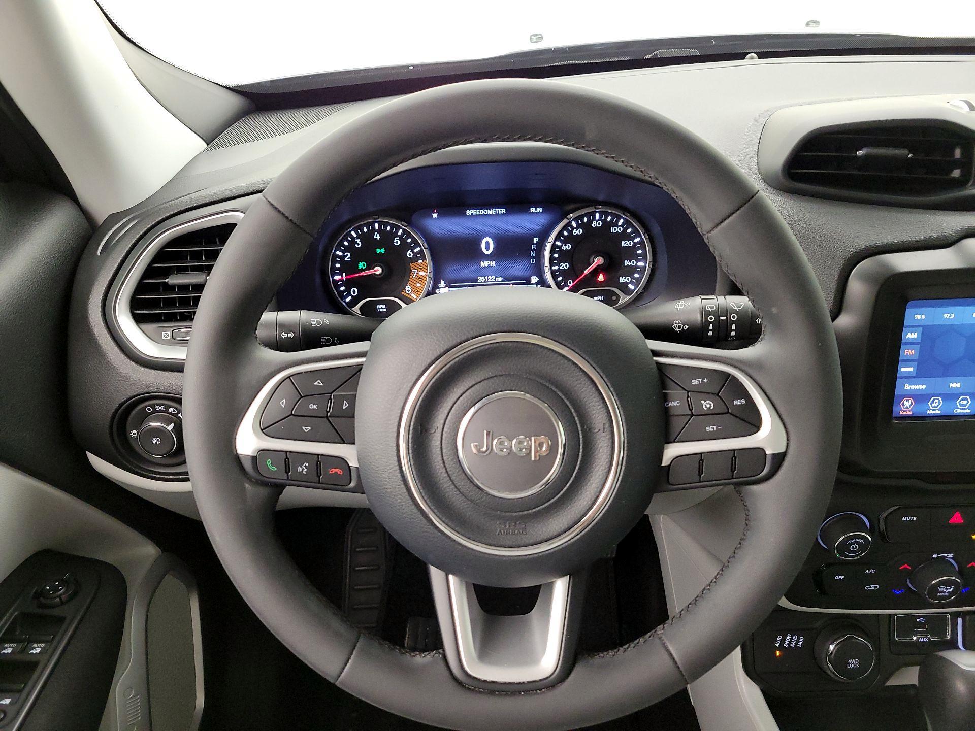 Thumbnail: 2021 Jeep Renegade - 10