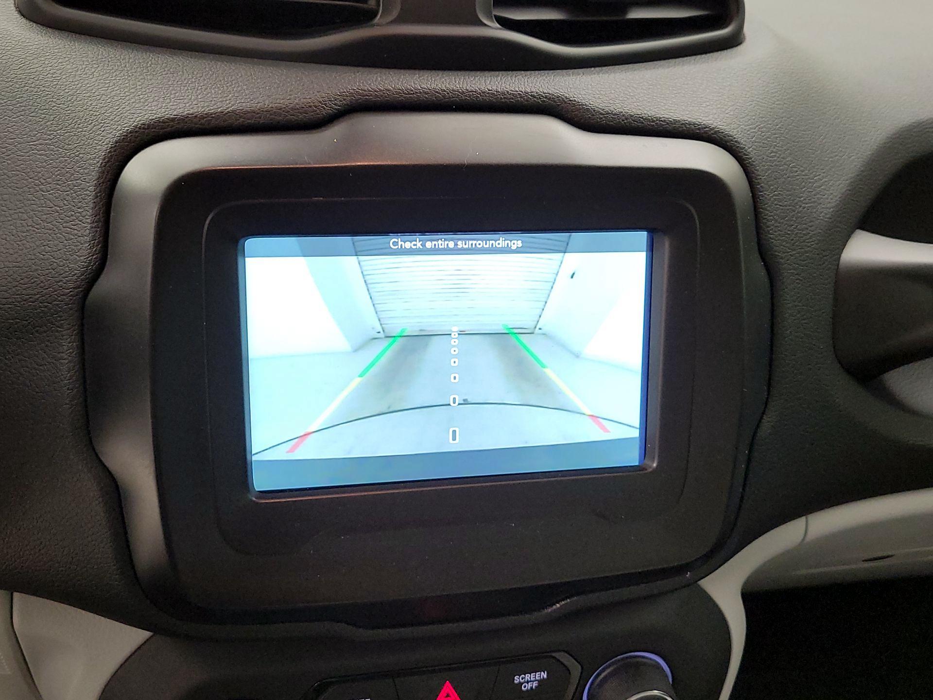 Thumbnail: 2021 Jeep Renegade - 14