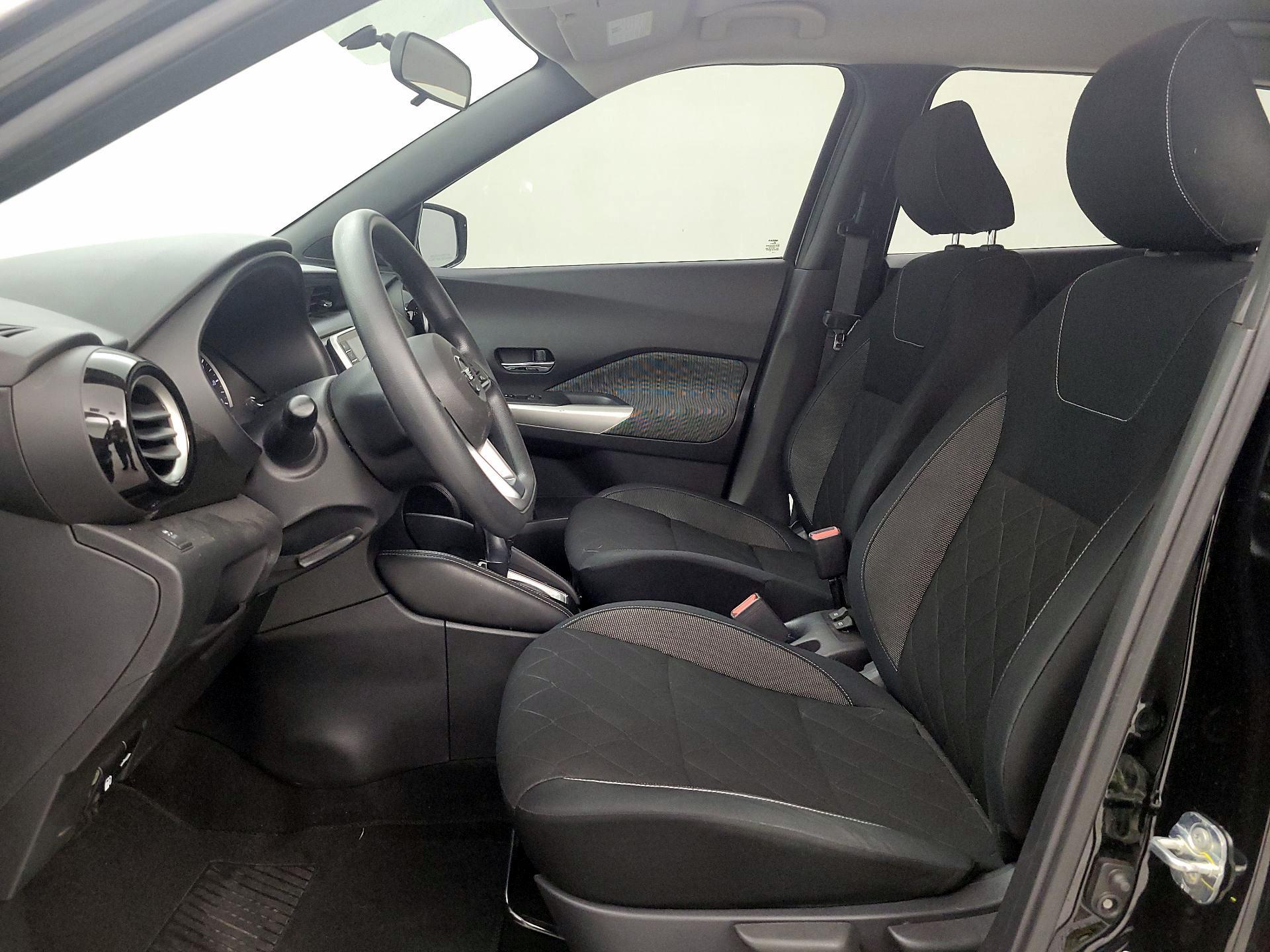 Thumbnail: 2019 Nissan Kicks - 11