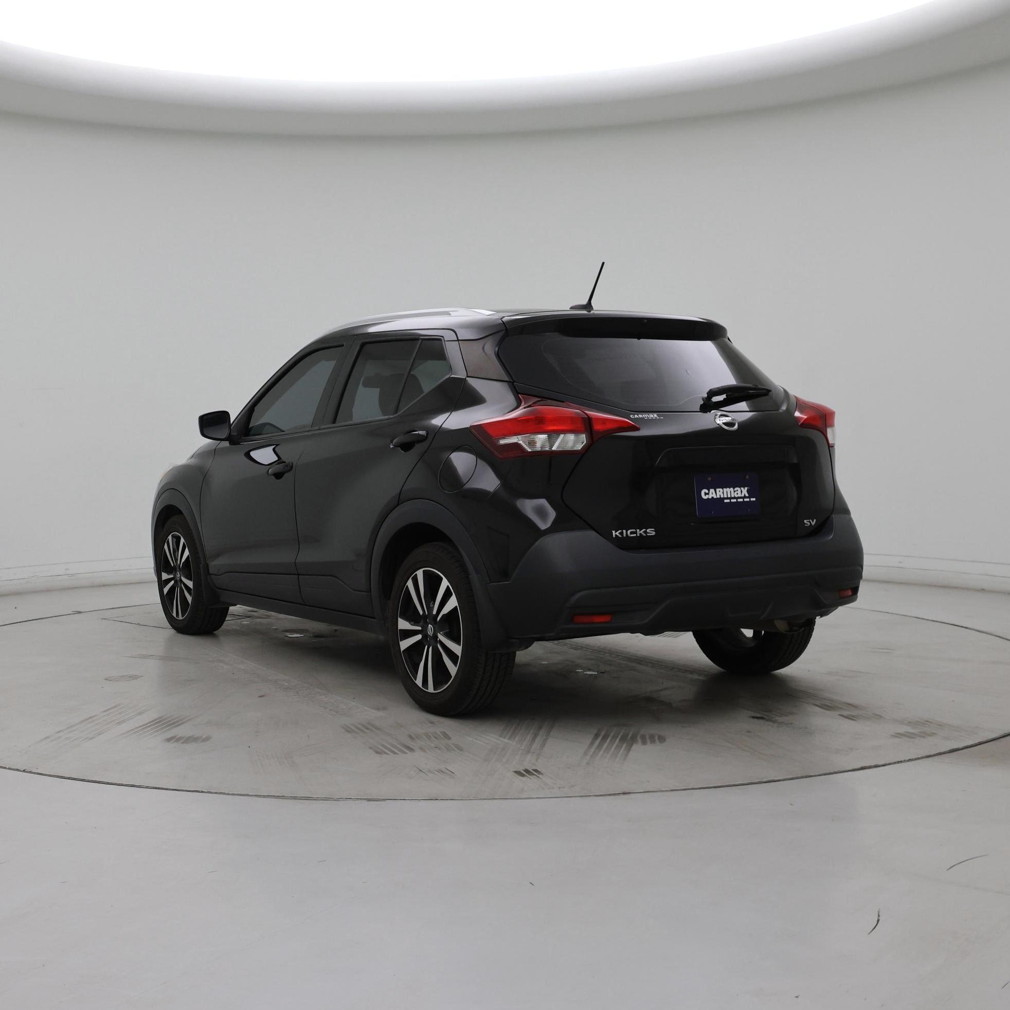 Thumbnail: 2019 Nissan Kicks - 2