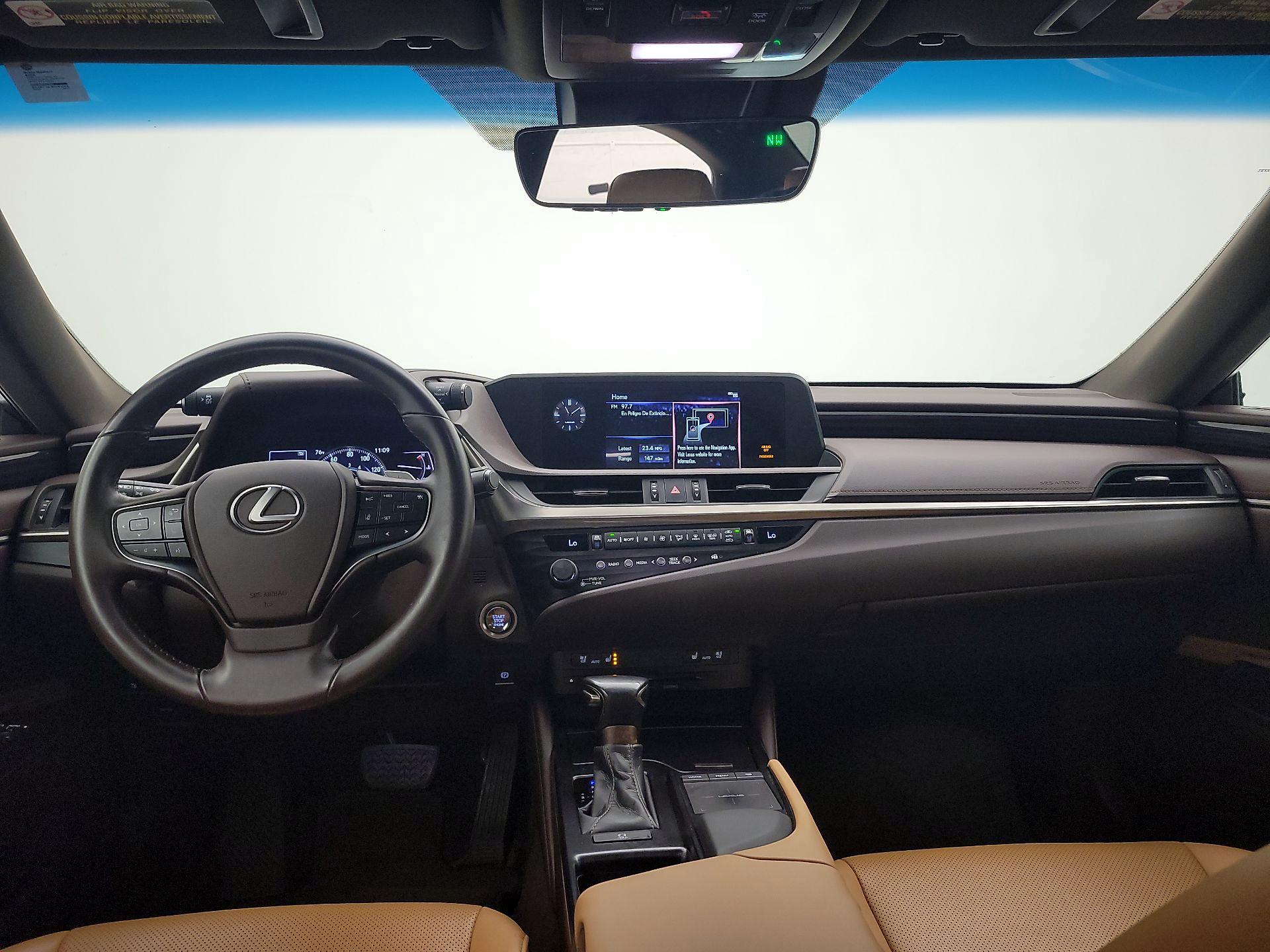 Thumbnail: 2020 Lexus ES - 9