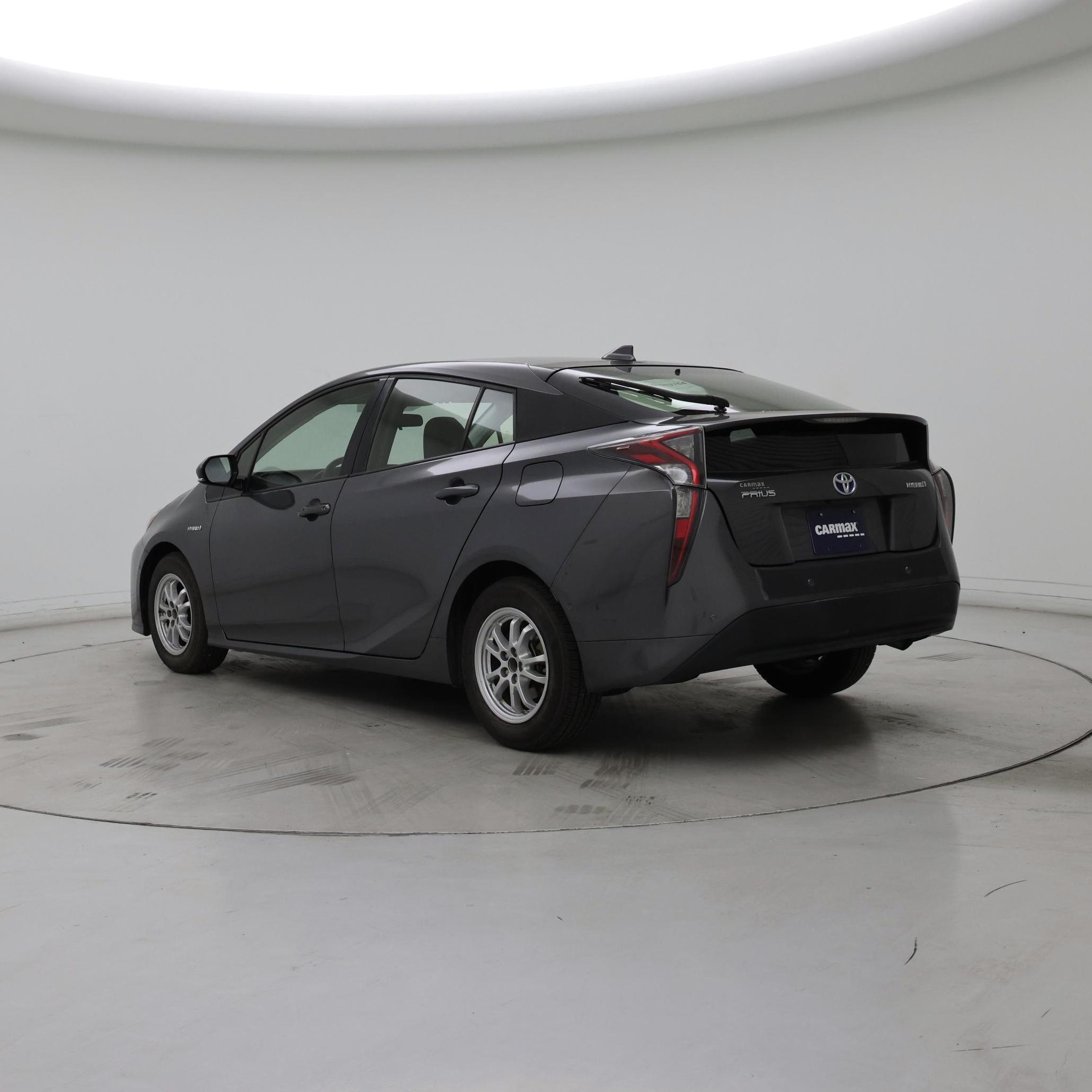 Thumbnail: 2017 Toyota Prius - 2