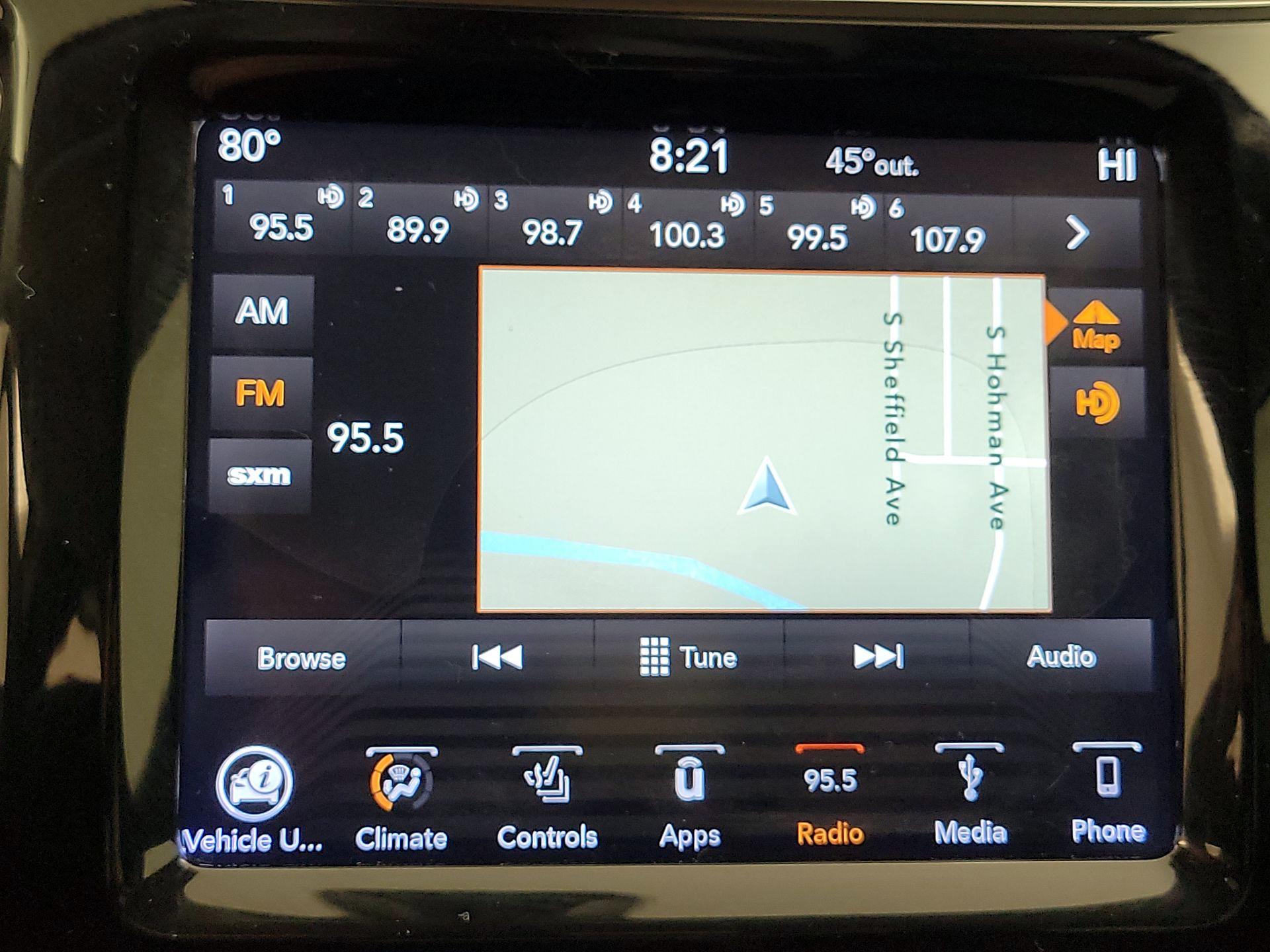 Thumbnail: 2019 Jeep Cherokee - 15