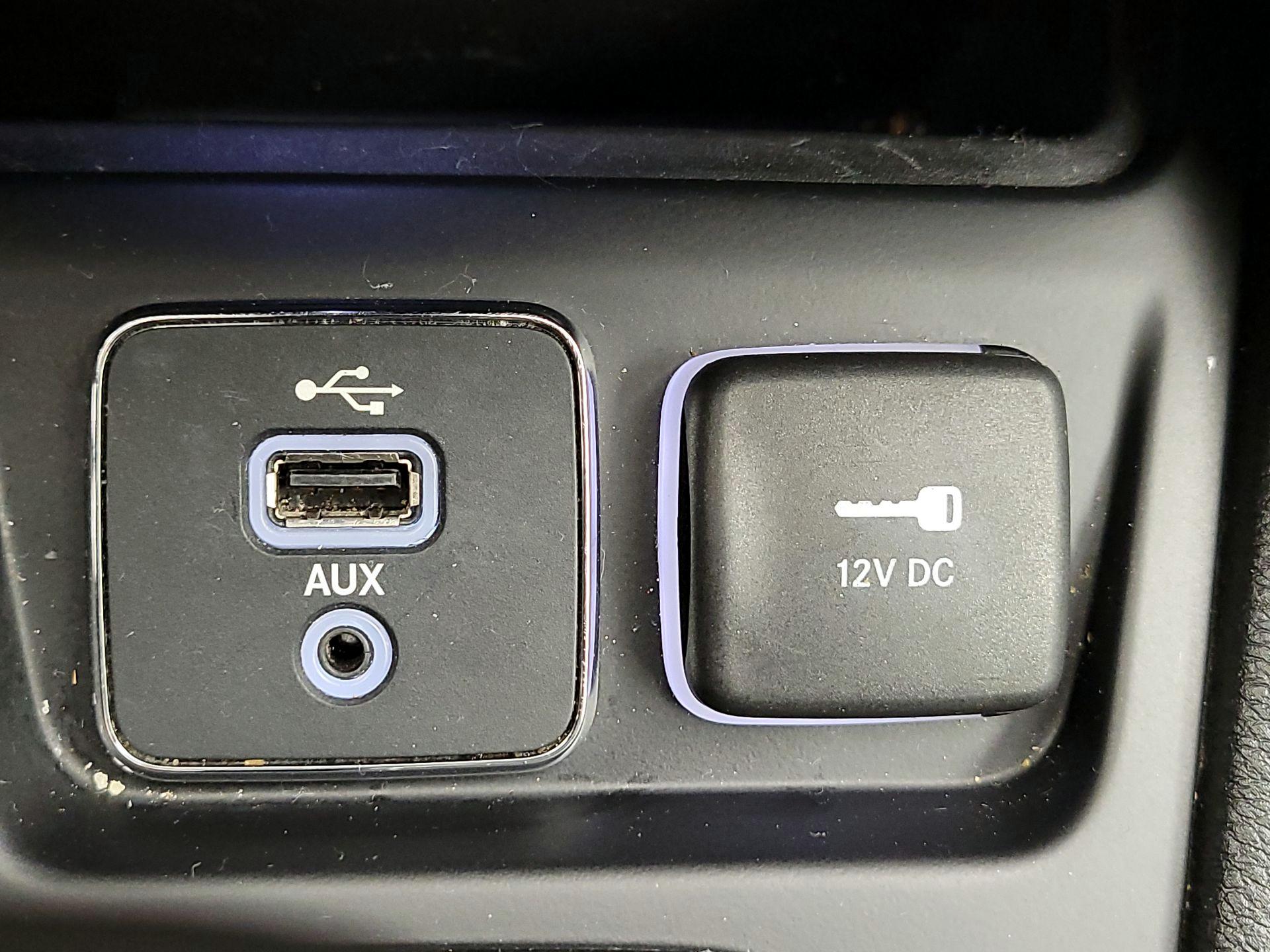 Thumbnail: 2019 Jeep Cherokee - 18