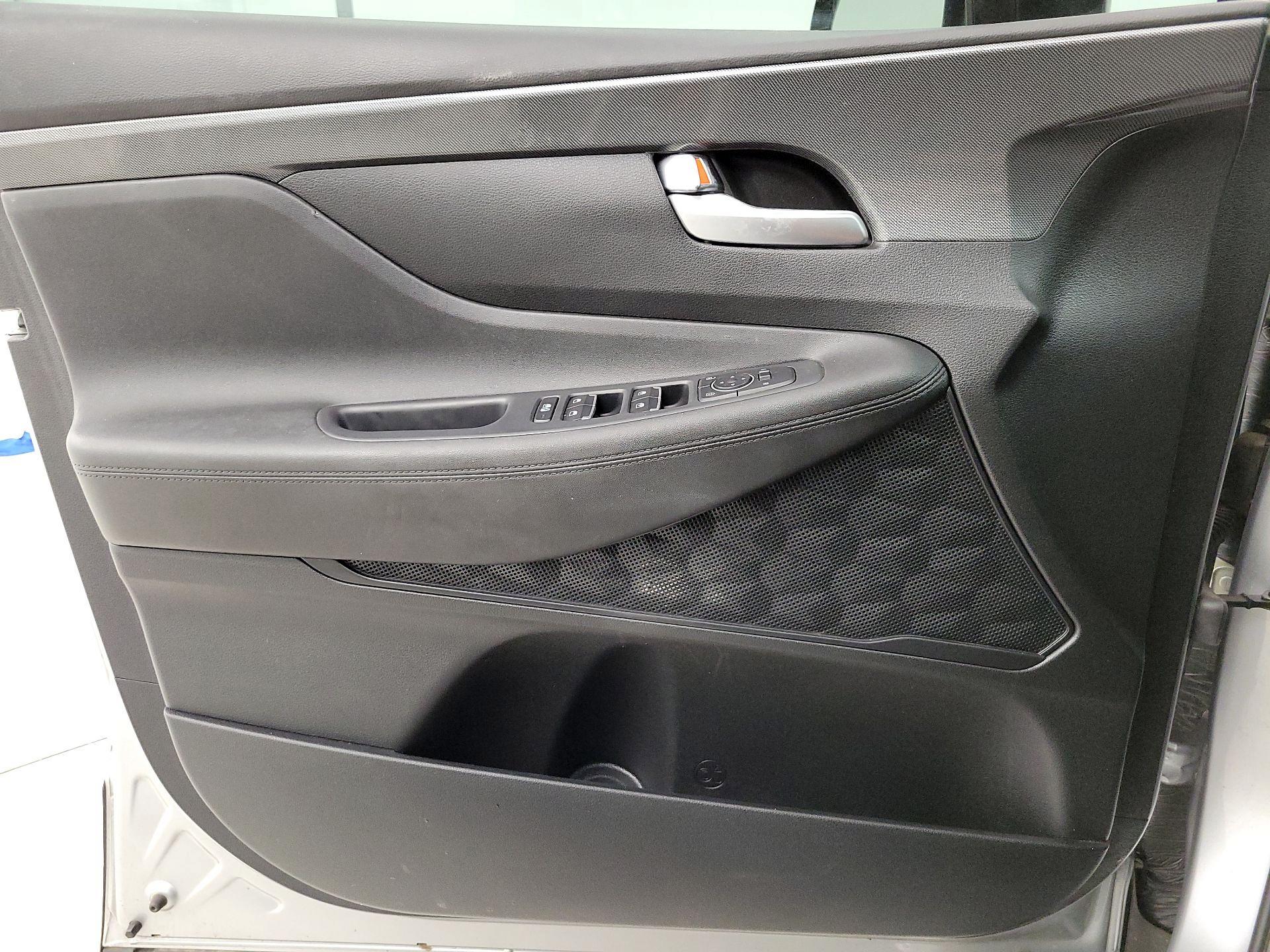 Thumbnail: 2023 Hyundai Santa Fe - 12