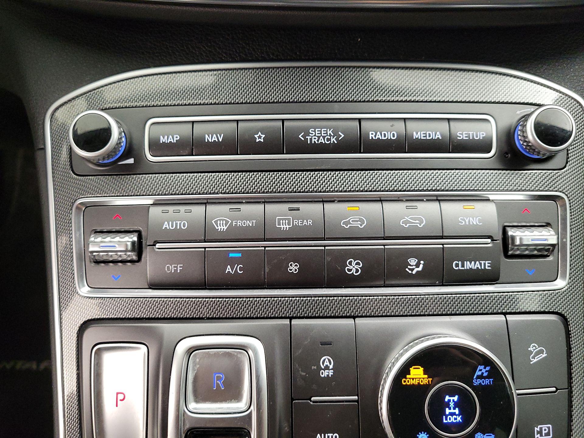 Thumbnail: 2023 Hyundai Santa Fe - 17