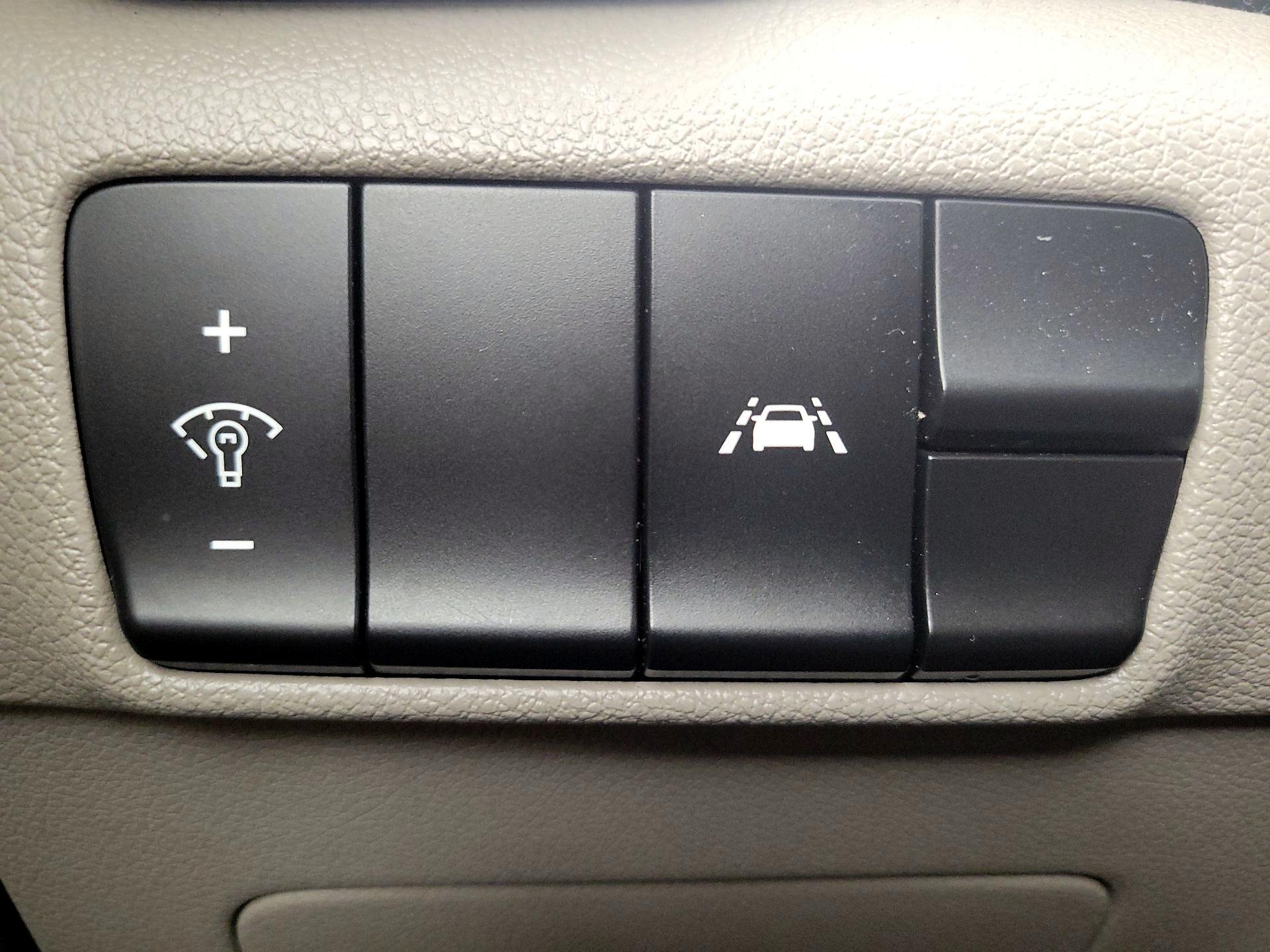 Thumbnail: 2022 Kia Sportage - 13