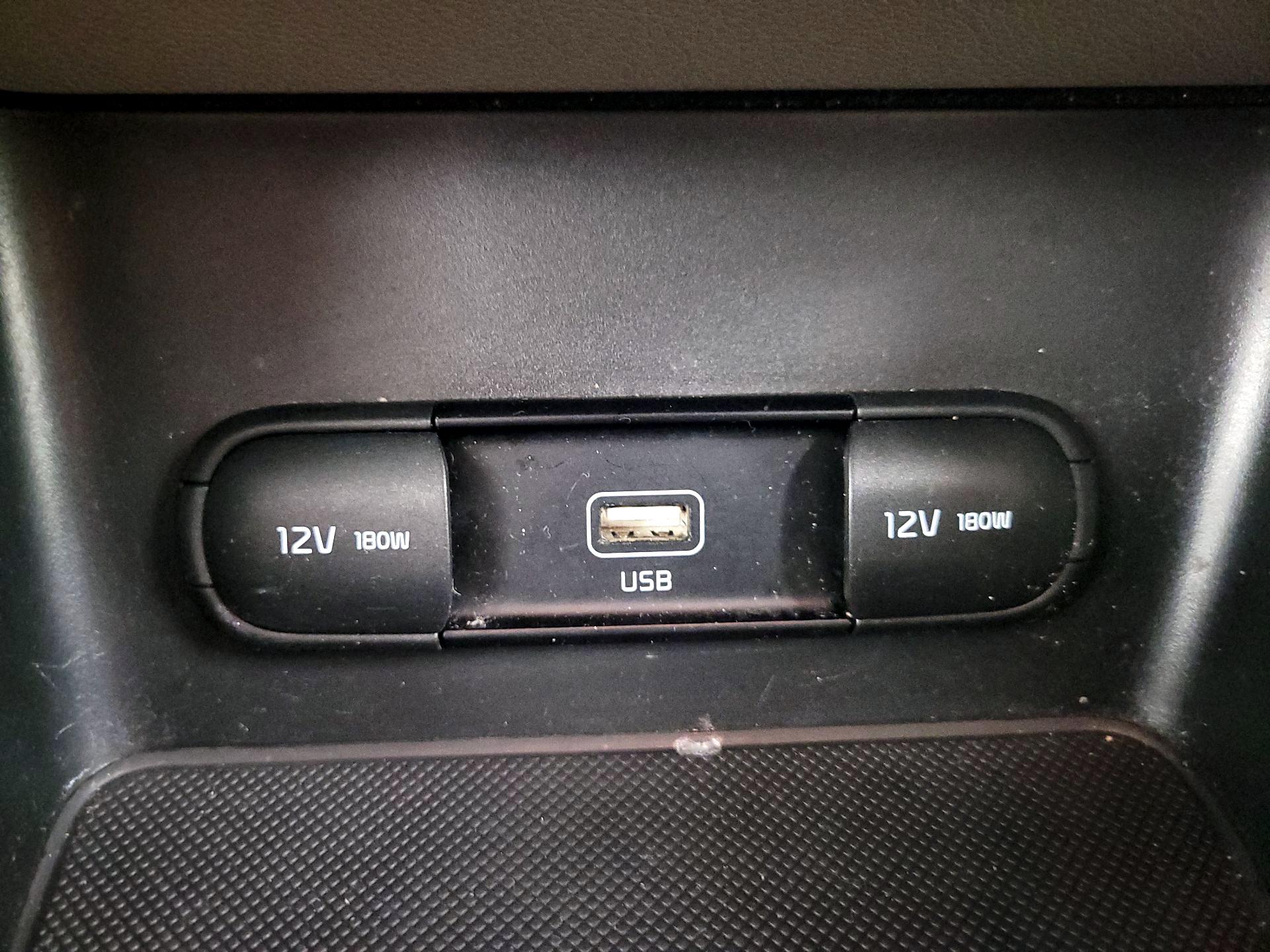 Thumbnail: 2022 Kia Sportage - 18