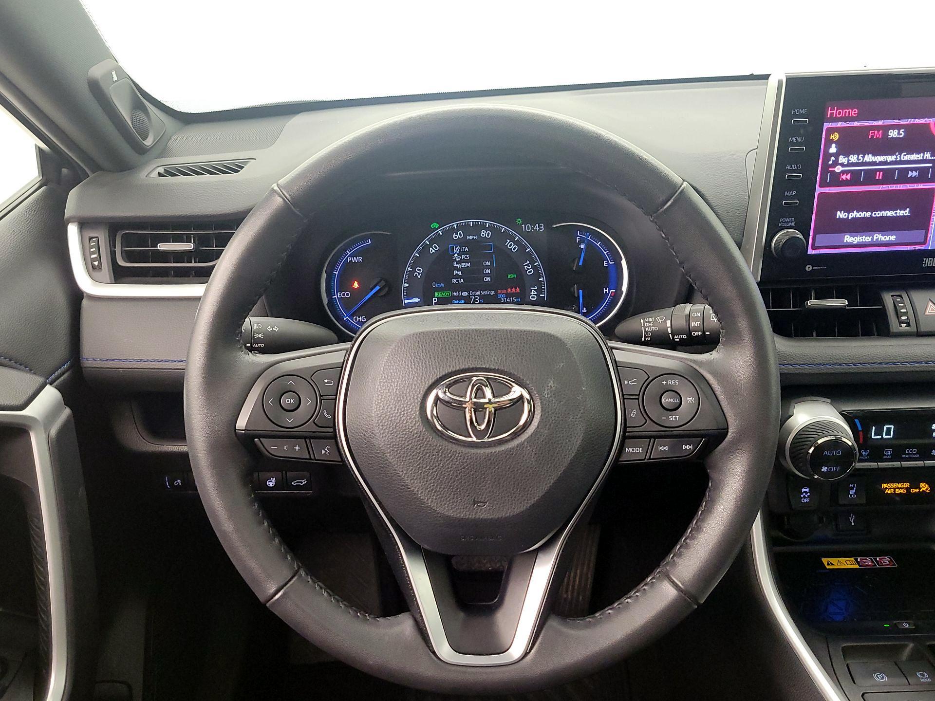 Thumbnail: 2022 Toyota RAV4 - 10