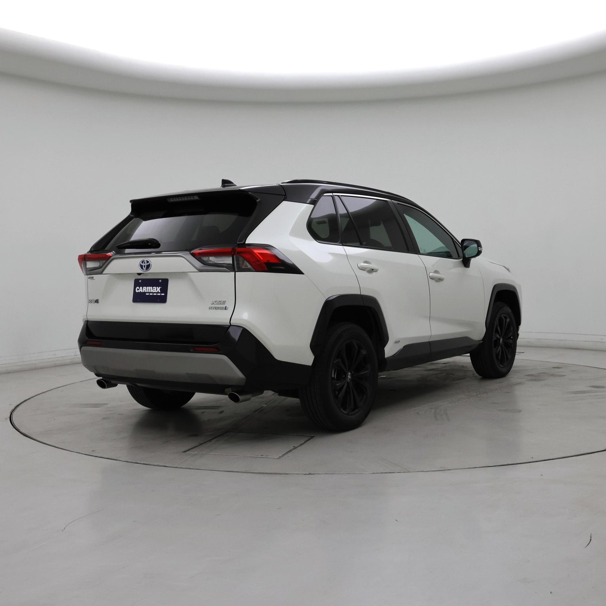 Thumbnail: 2022 Toyota RAV4 - 8