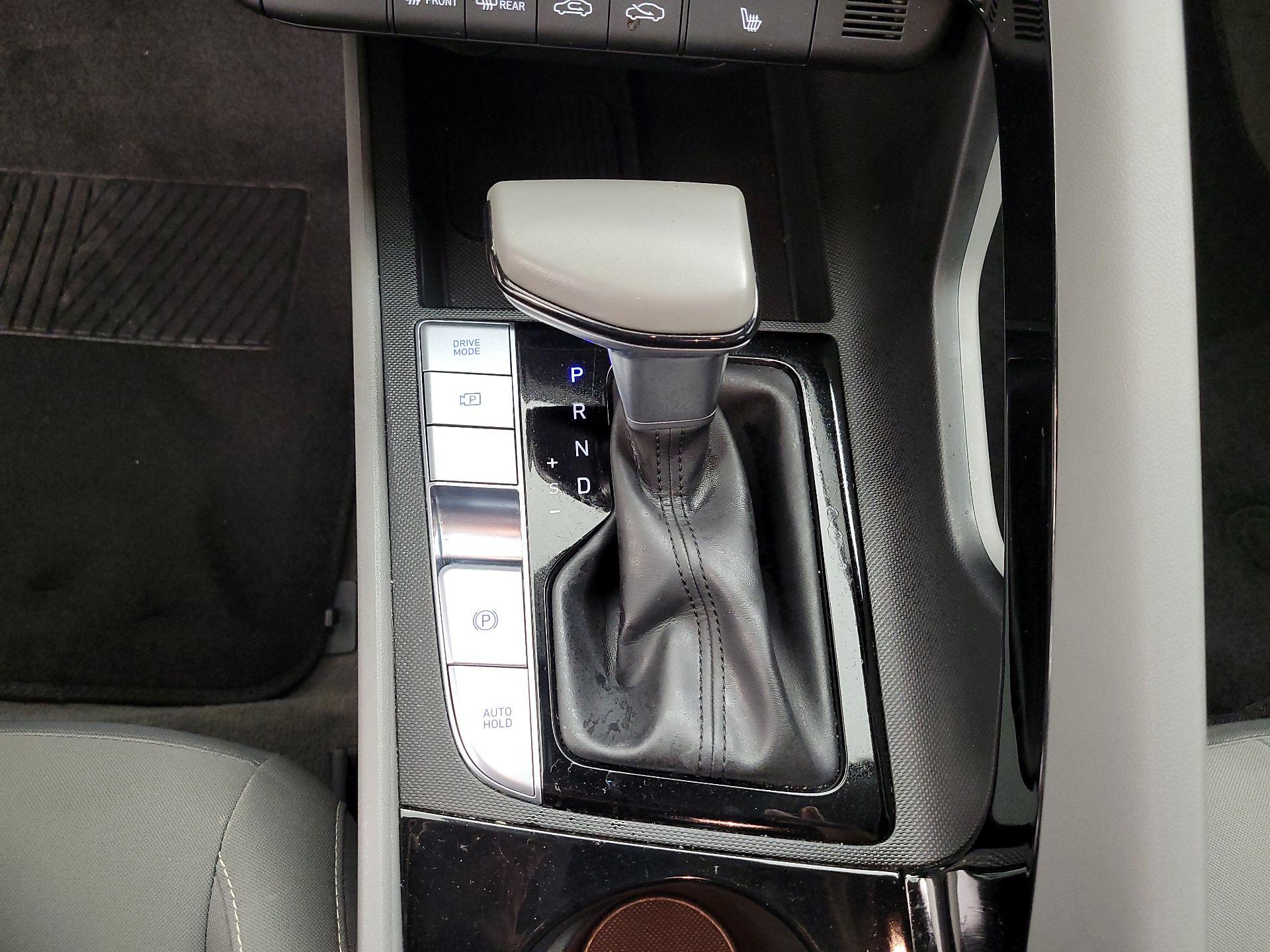 Thumbnail: 2025 Hyundai Elantra - 16