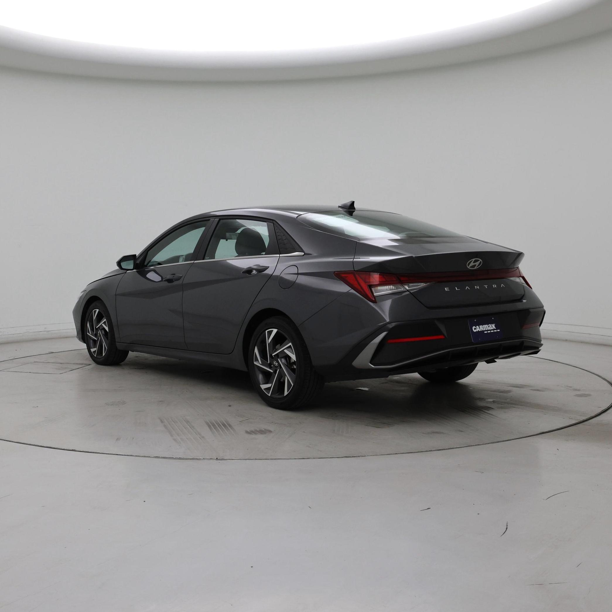 Thumbnail: 2025 Hyundai Elantra - 2