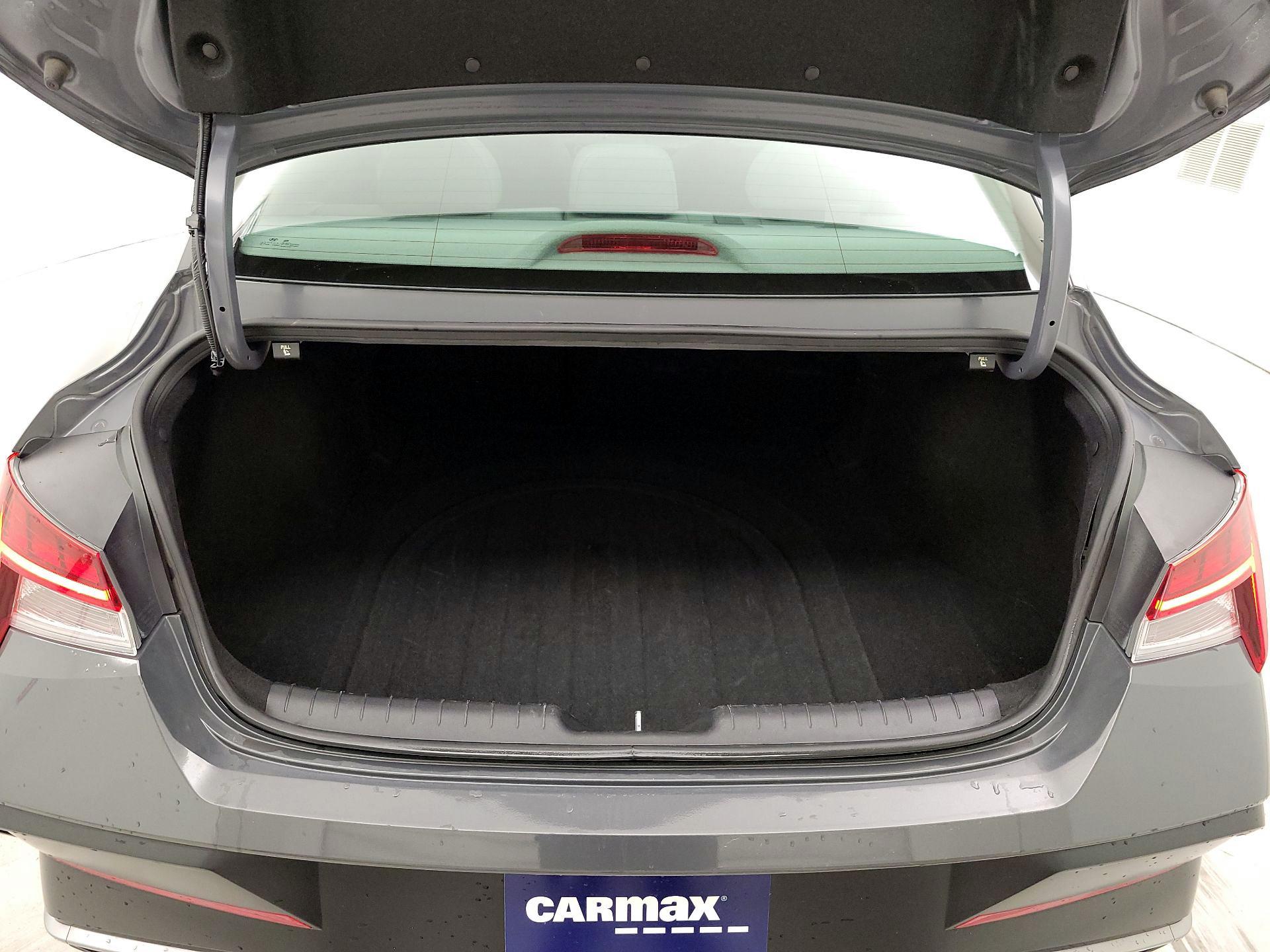 Thumbnail: 2025 Hyundai Elantra - 20