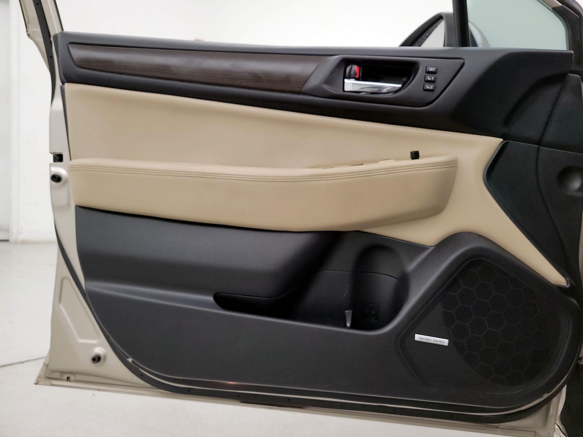 Thumbnail: 2015 Subaru Legacy - 12