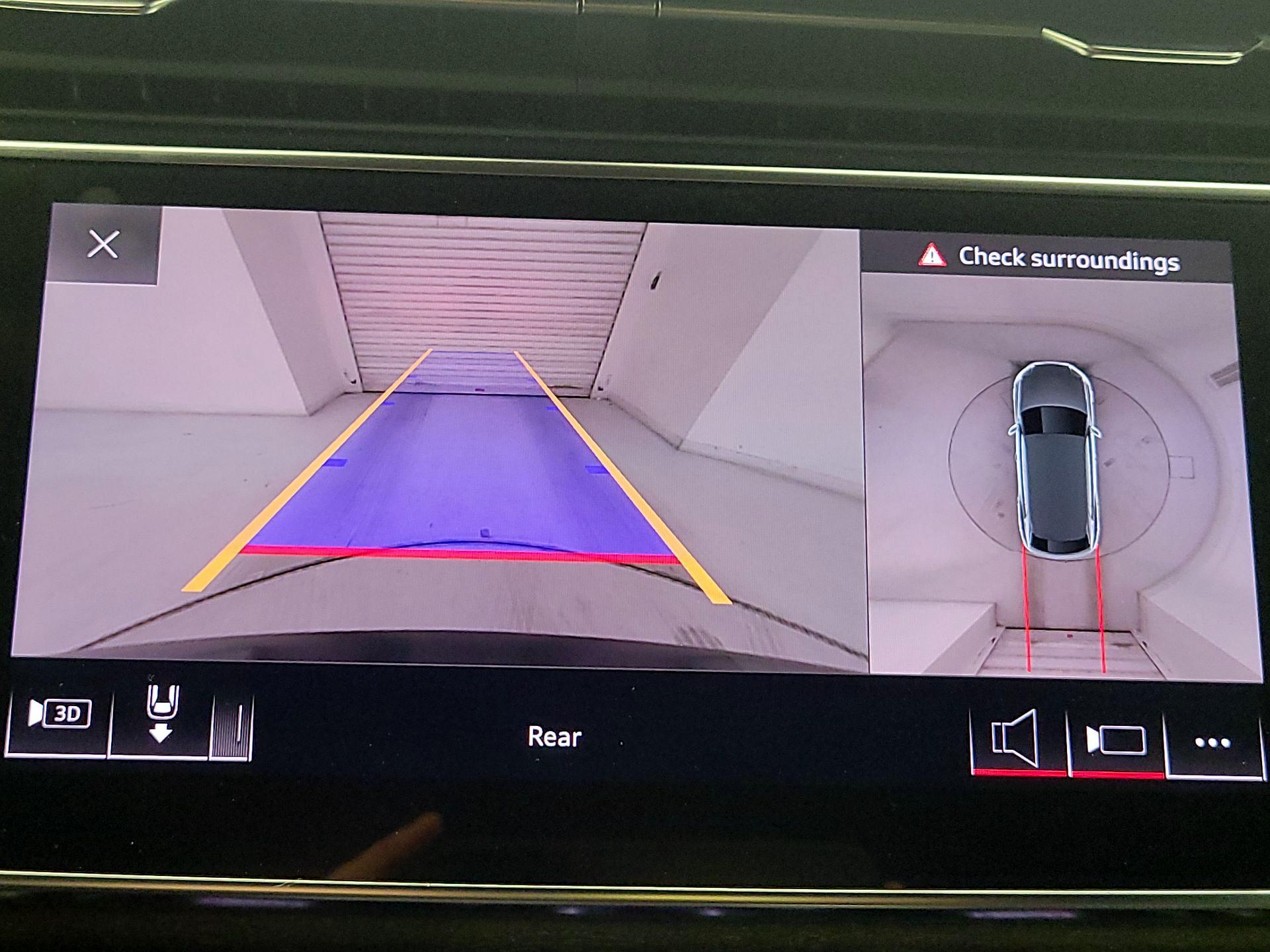 Thumbnail: 2019 Audi Q8 - 14