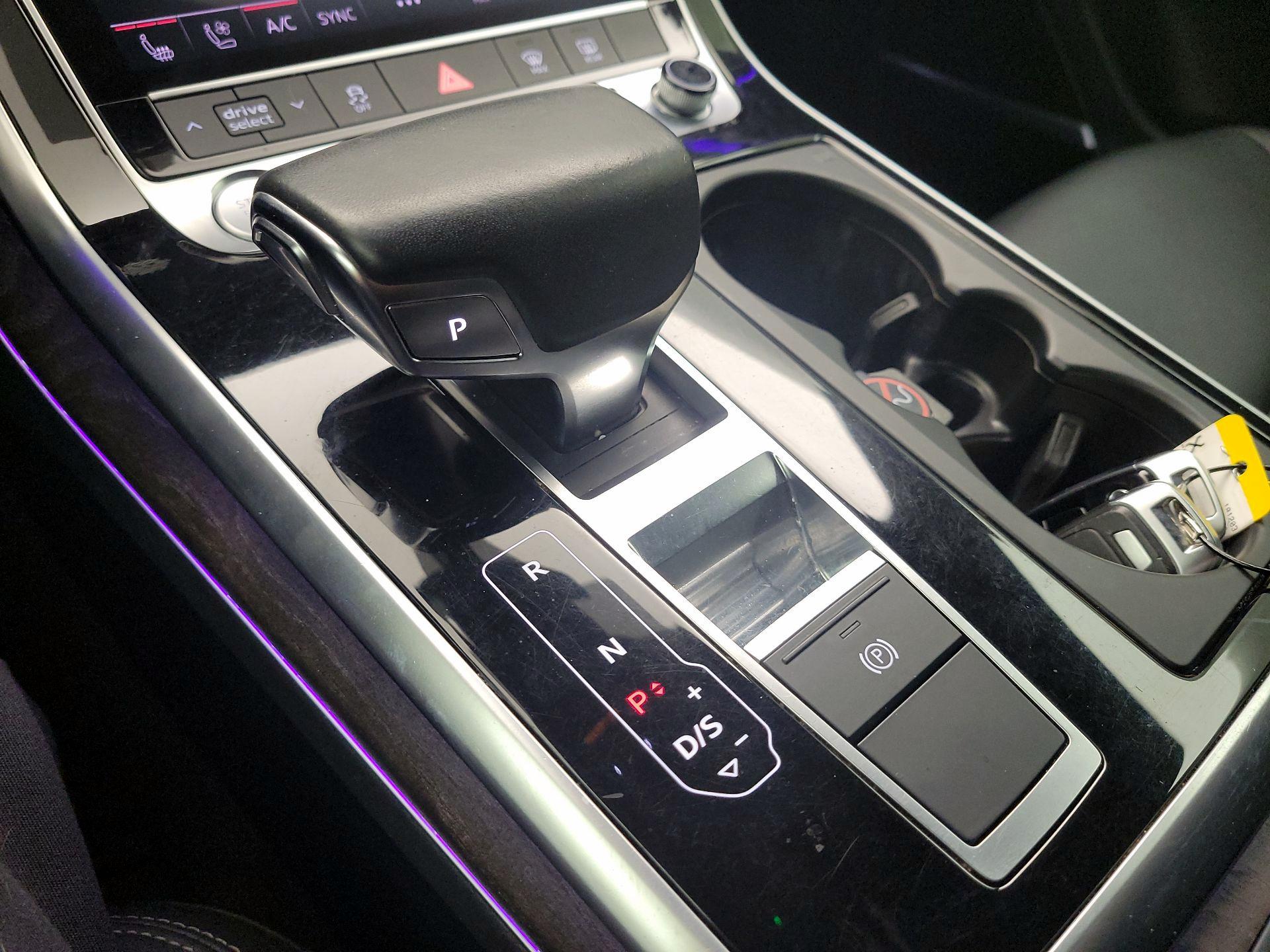 Thumbnail: 2019 Audi Q8 - 17