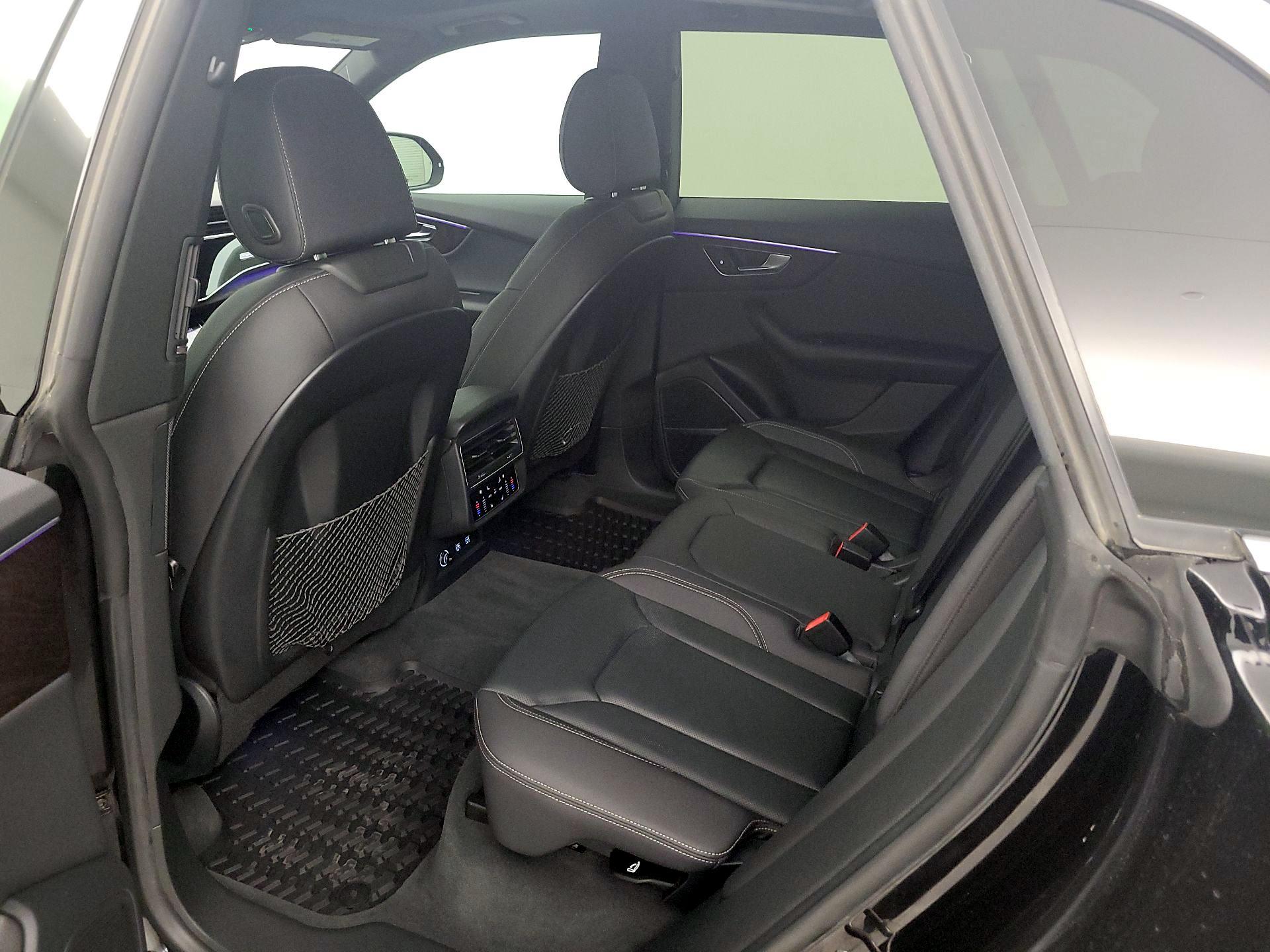 Thumbnail: 2019 Audi Q8 - 20