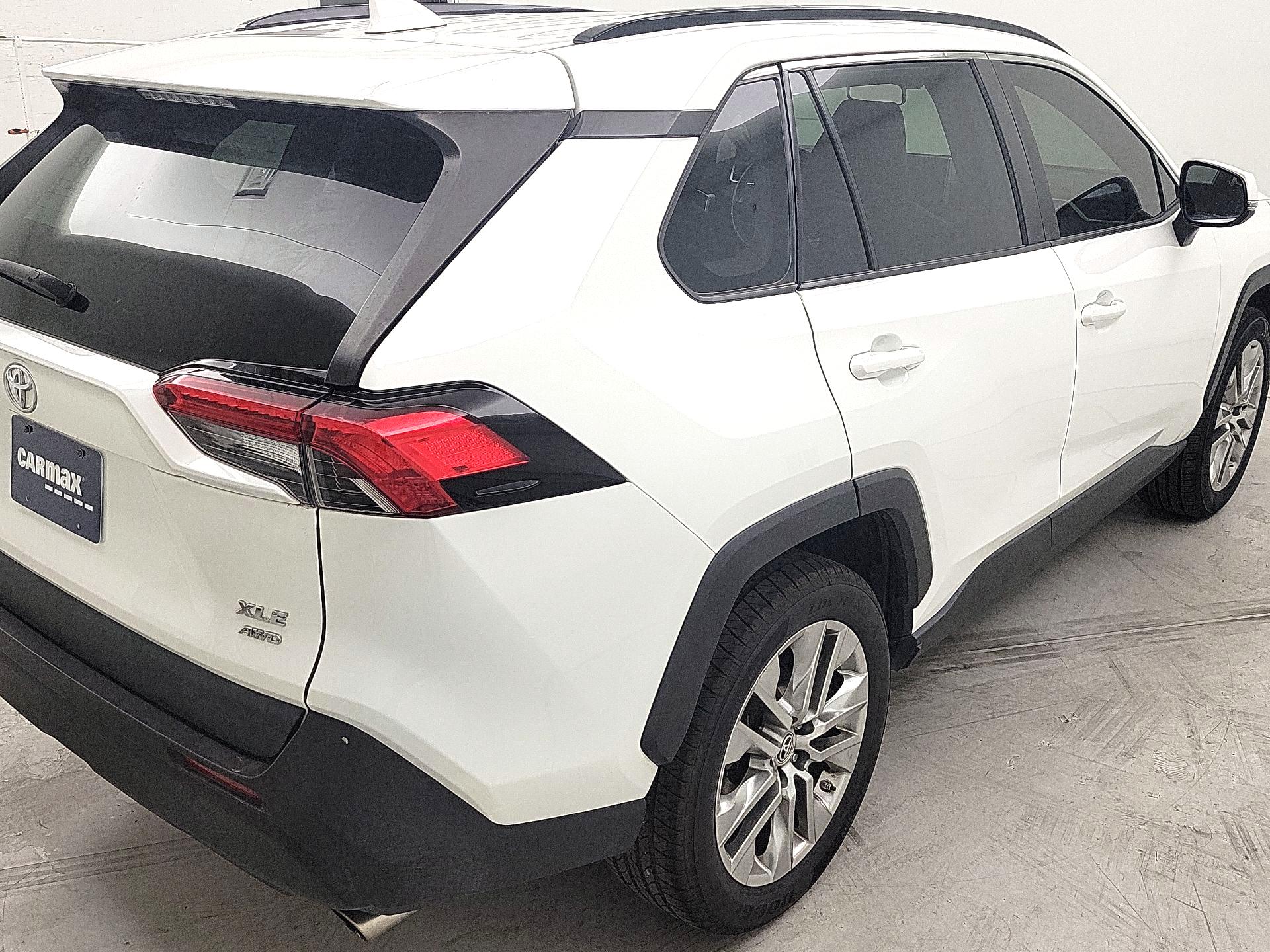Thumbnail: 2019 Toyota RAV4 - 5