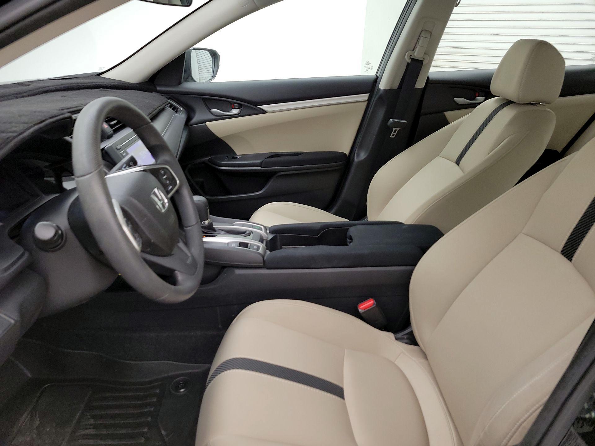 Thumbnail: 2016 Honda Civic - 11