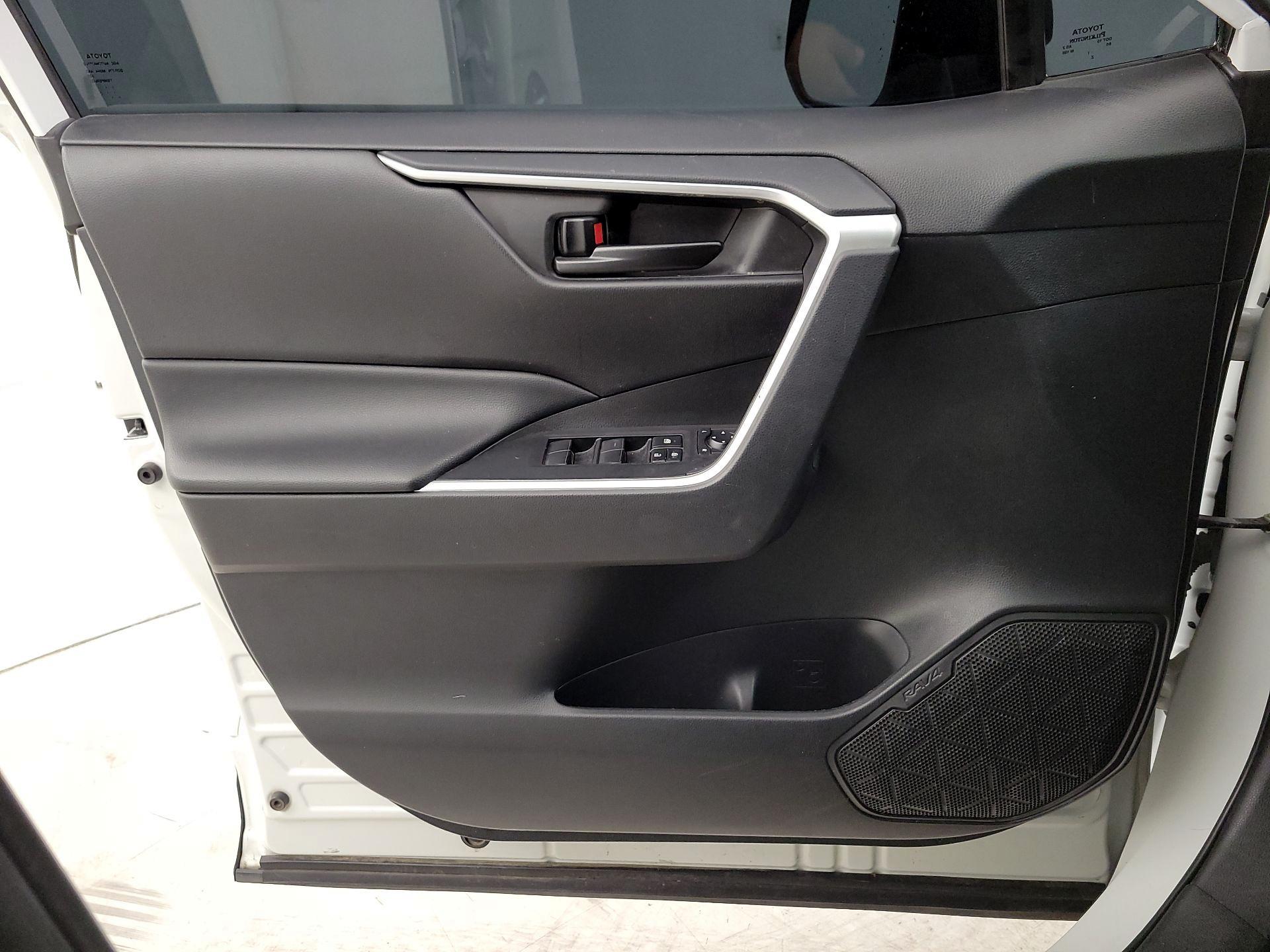 Thumbnail: 2023 Toyota RAV4 - 12