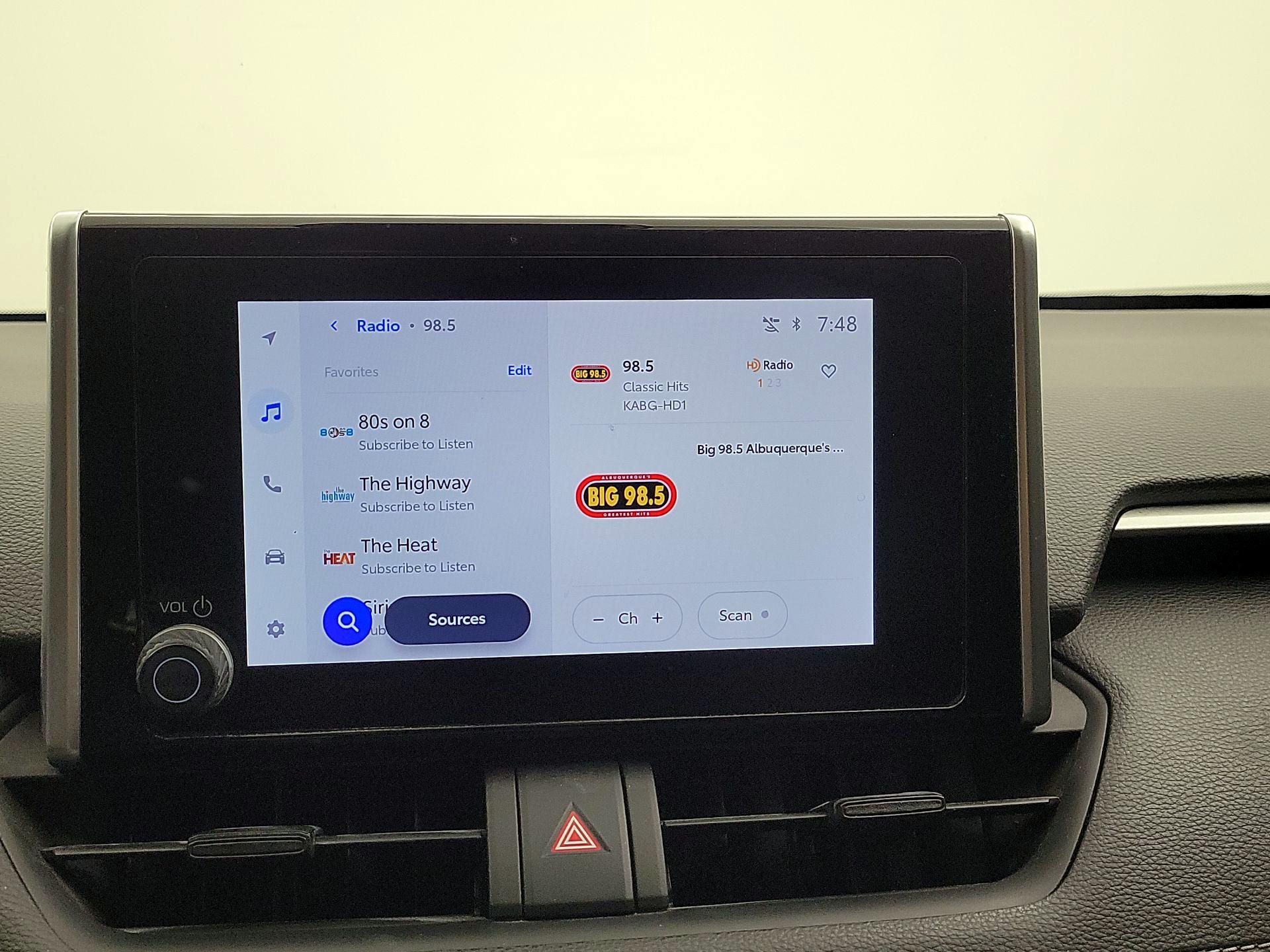 Thumbnail: 2023 Toyota RAV4 - 15