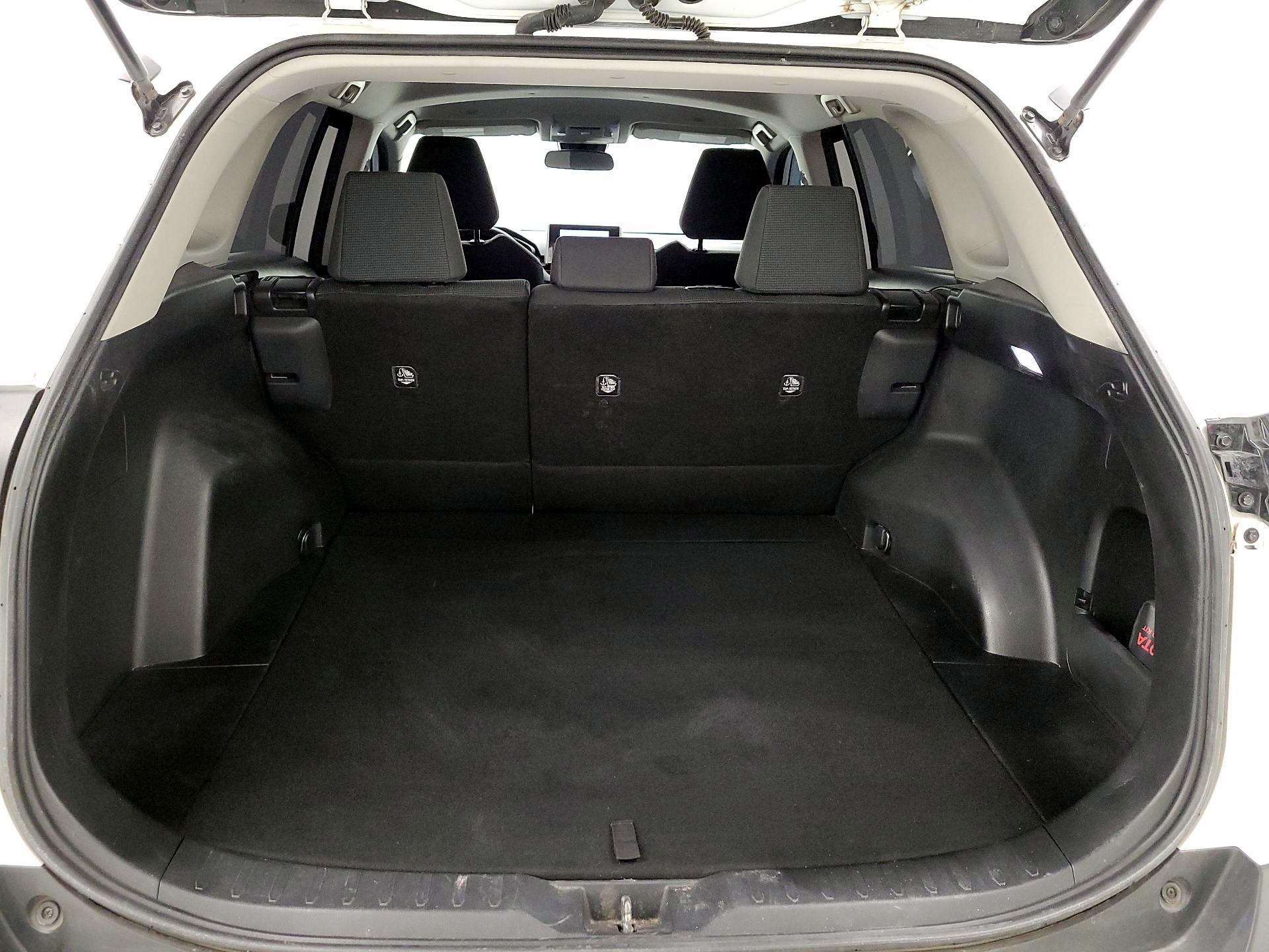 Thumbnail: 2023 Toyota RAV4 - 20