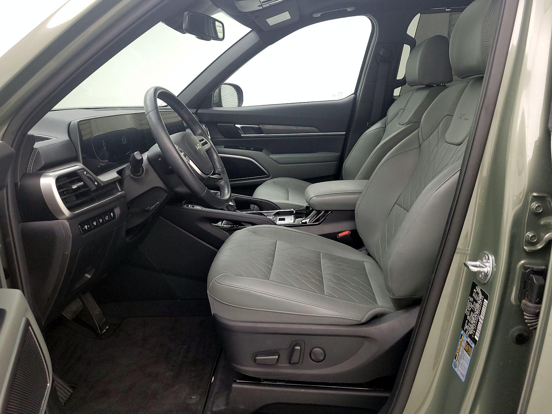 Thumbnail: 2024 Kia Telluride - 11