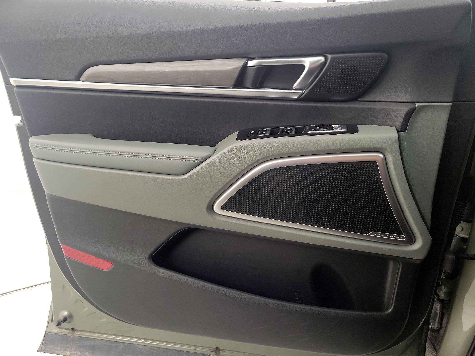 Thumbnail: 2024 Kia Telluride - 12