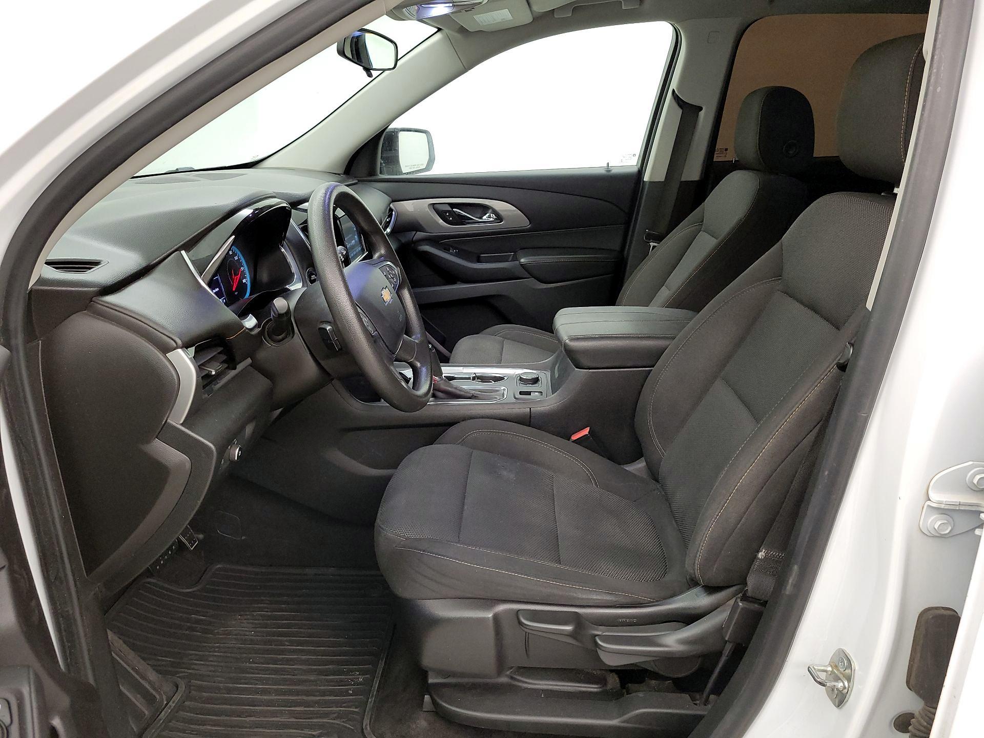 Thumbnail: 2019 Chevrolet Traverse - 11