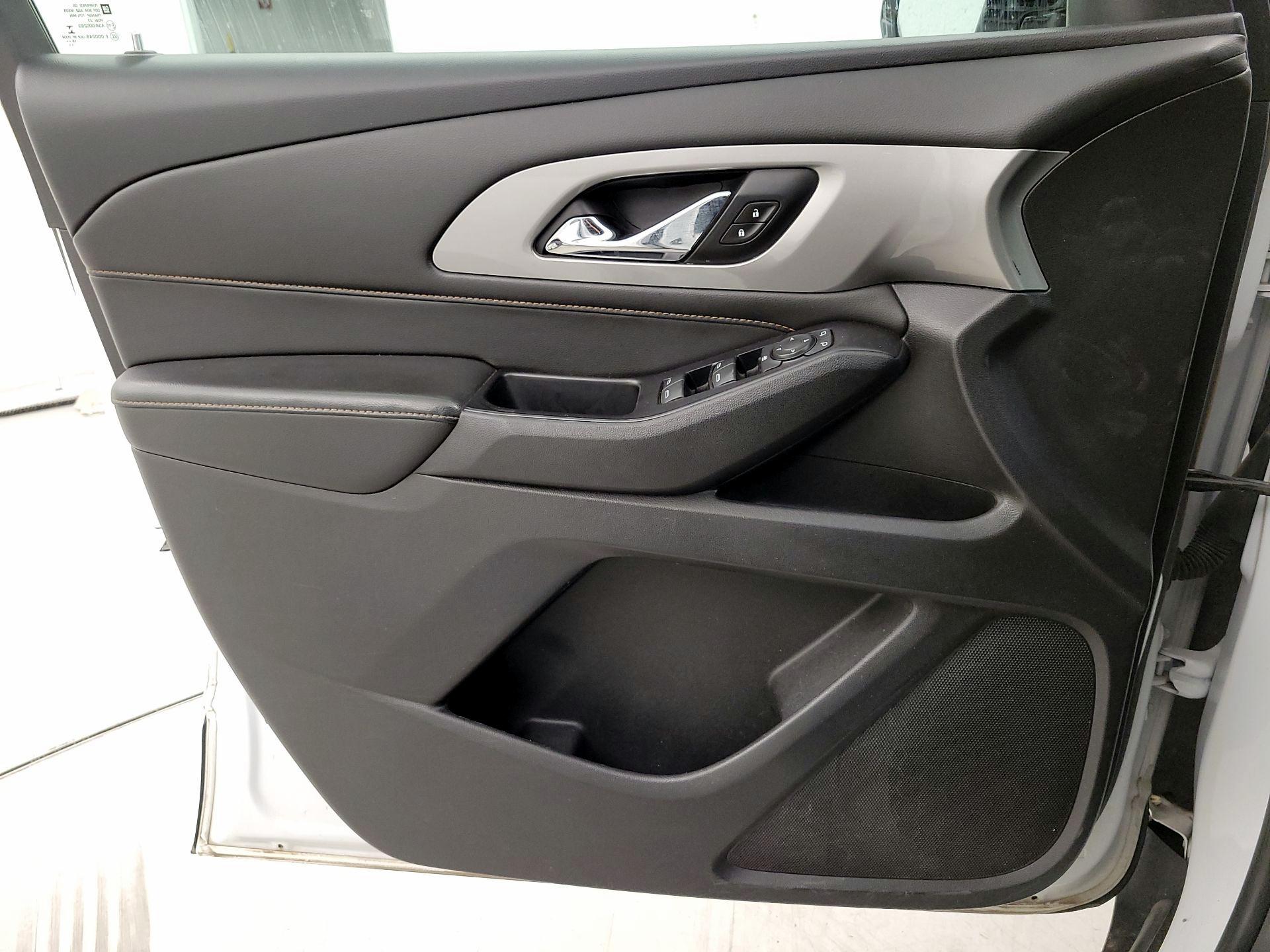 Thumbnail: 2019 Chevrolet Traverse - 12