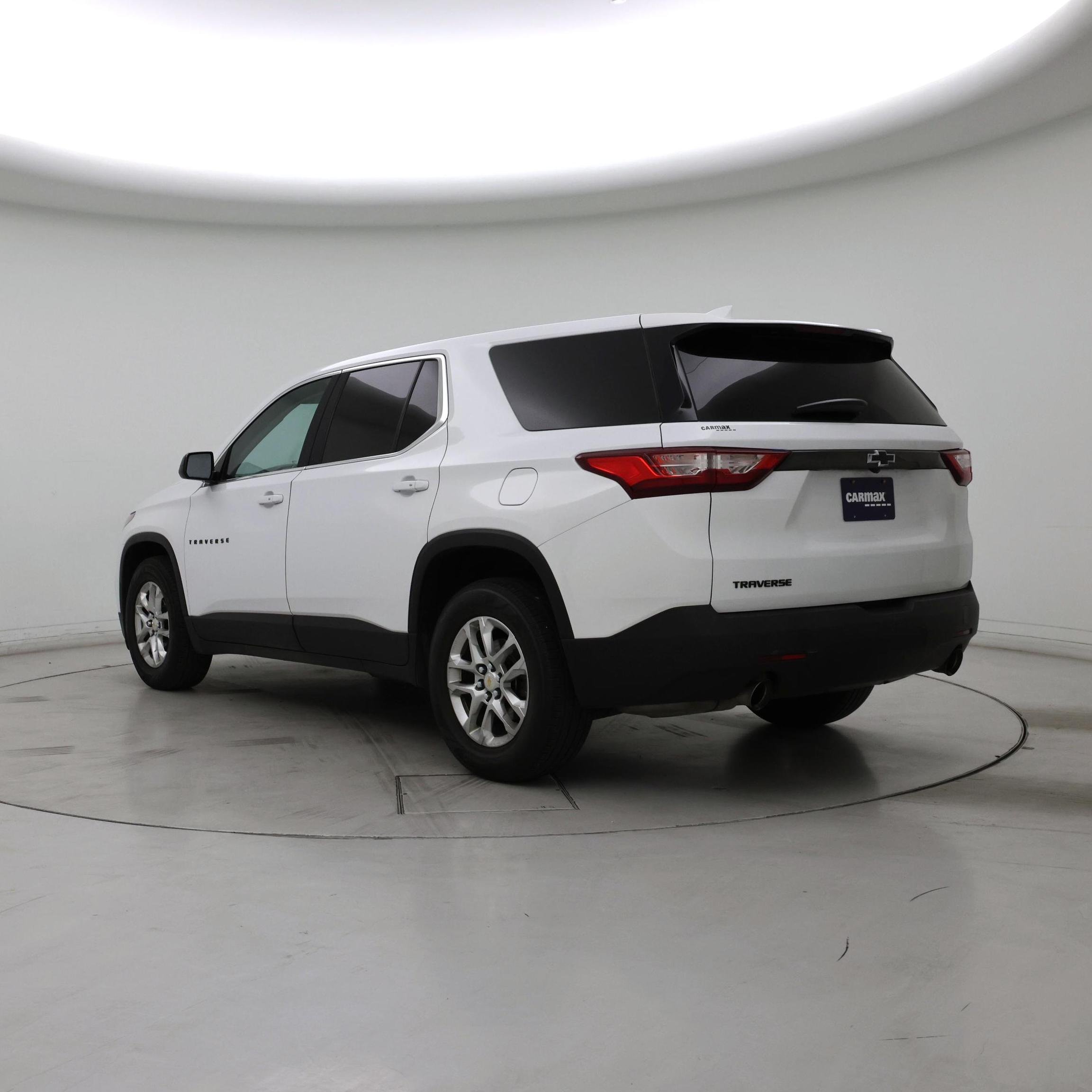 Thumbnail: 2019 Chevrolet Traverse - 2