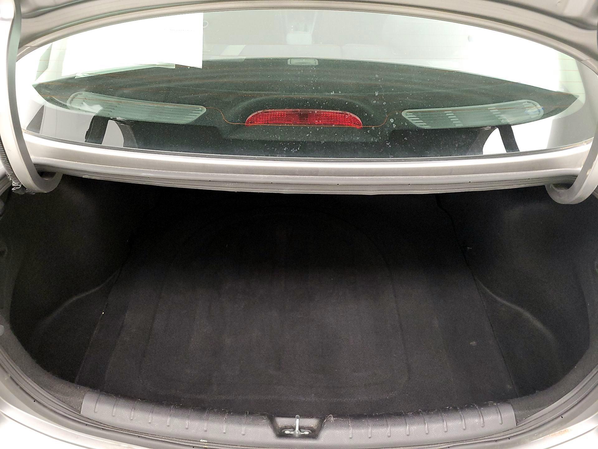 Thumbnail: 2021 Kia Rio - 17