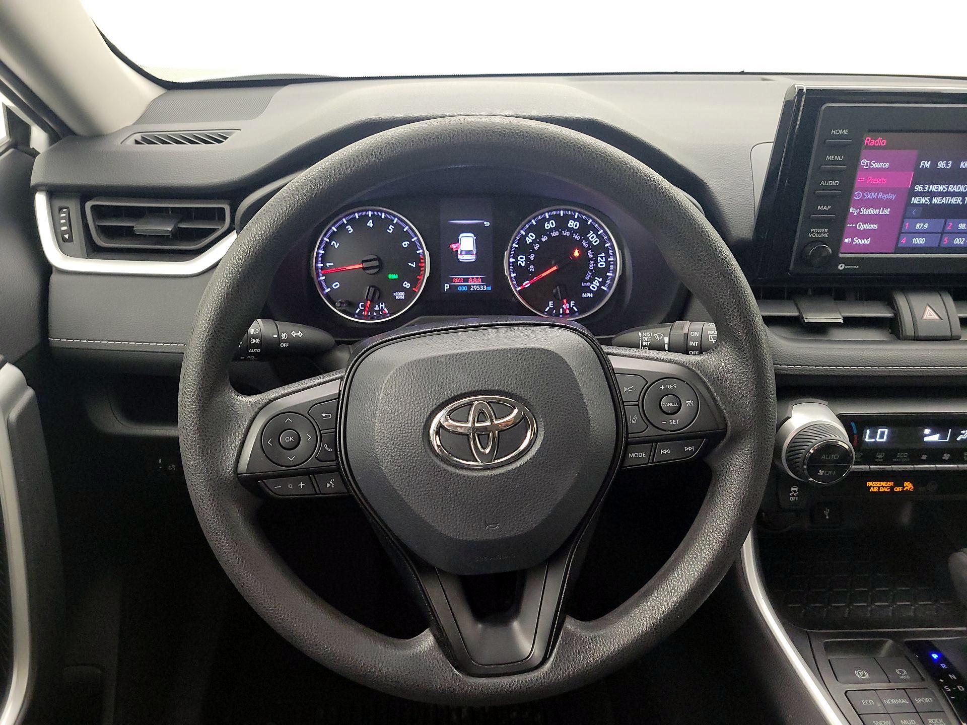 Thumbnail: 2020 Toyota RAV4 - 10