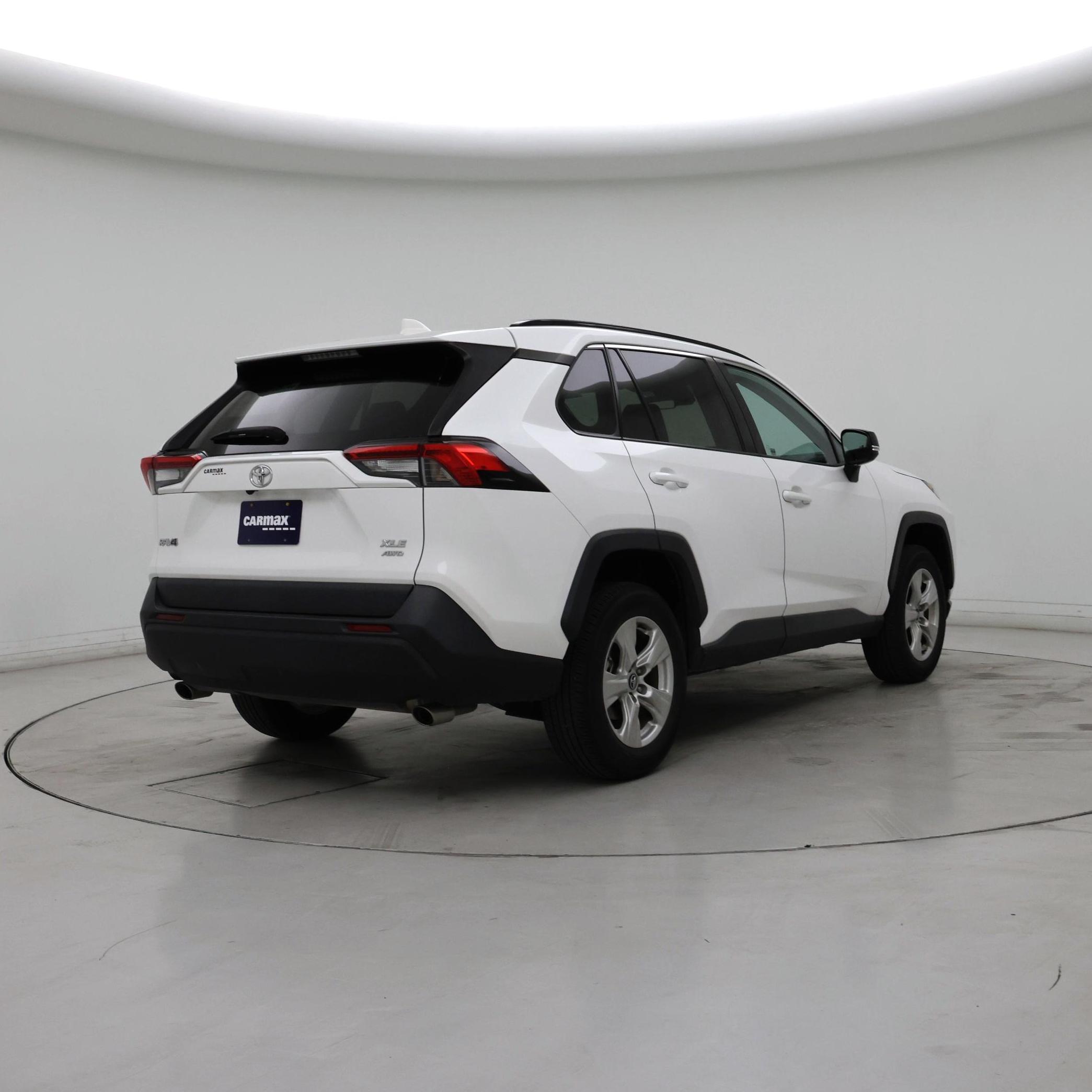 Thumbnail: 2020 Toyota RAV4 - 8